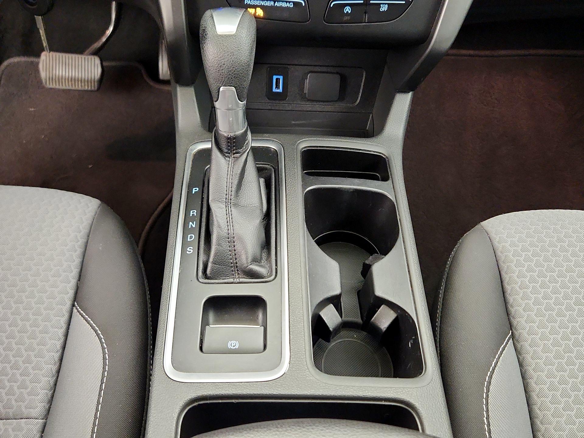 Thumbnail: 2017 Ford Escape - 17
