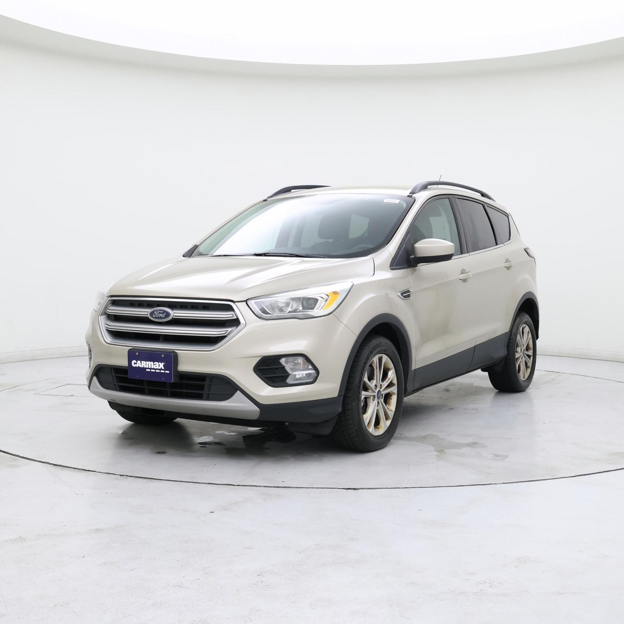Thumbnail: 2017 Ford Escape - 4