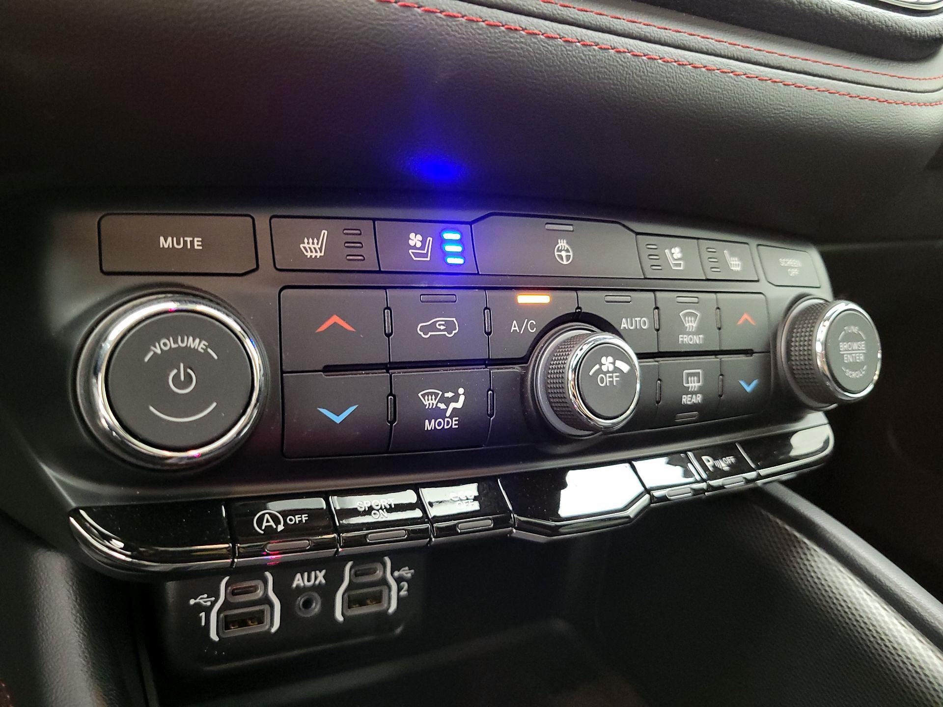 Thumbnail: 2024 Dodge Durango - 16