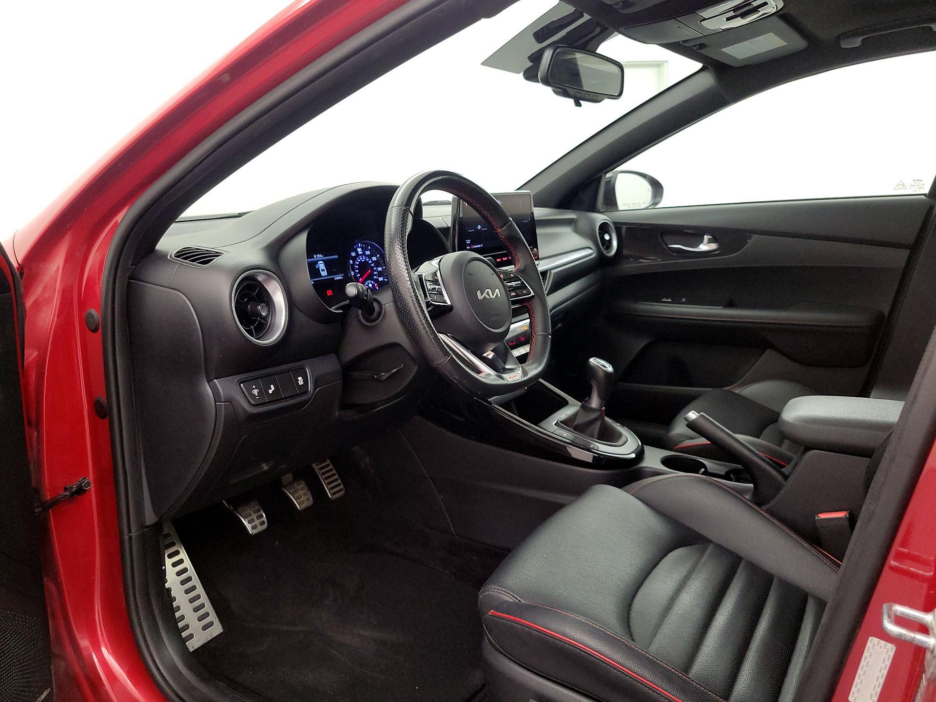 Thumbnail: 2022 Kia Forte - 11