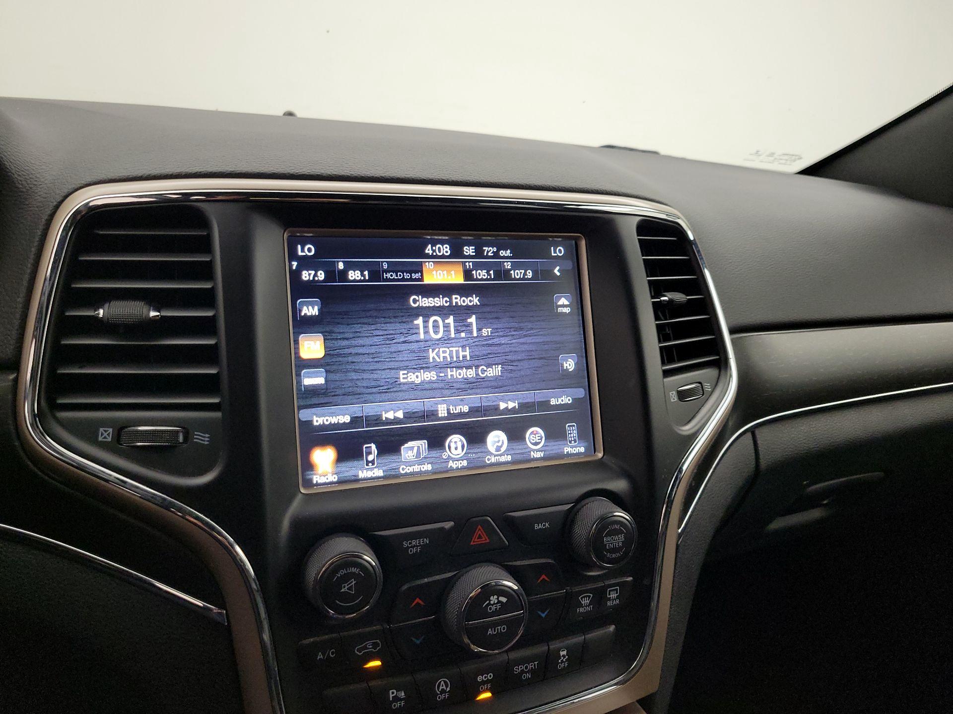 Thumbnail: 2017 Jeep Grand Cherokee - 16