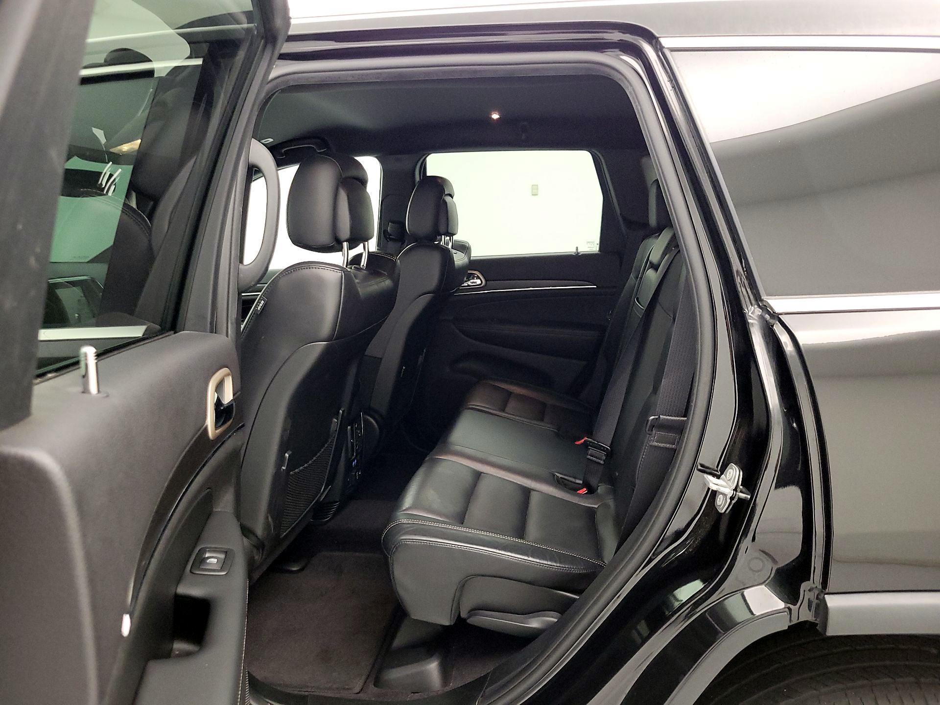 Thumbnail: 2017 Jeep Grand Cherokee - 20