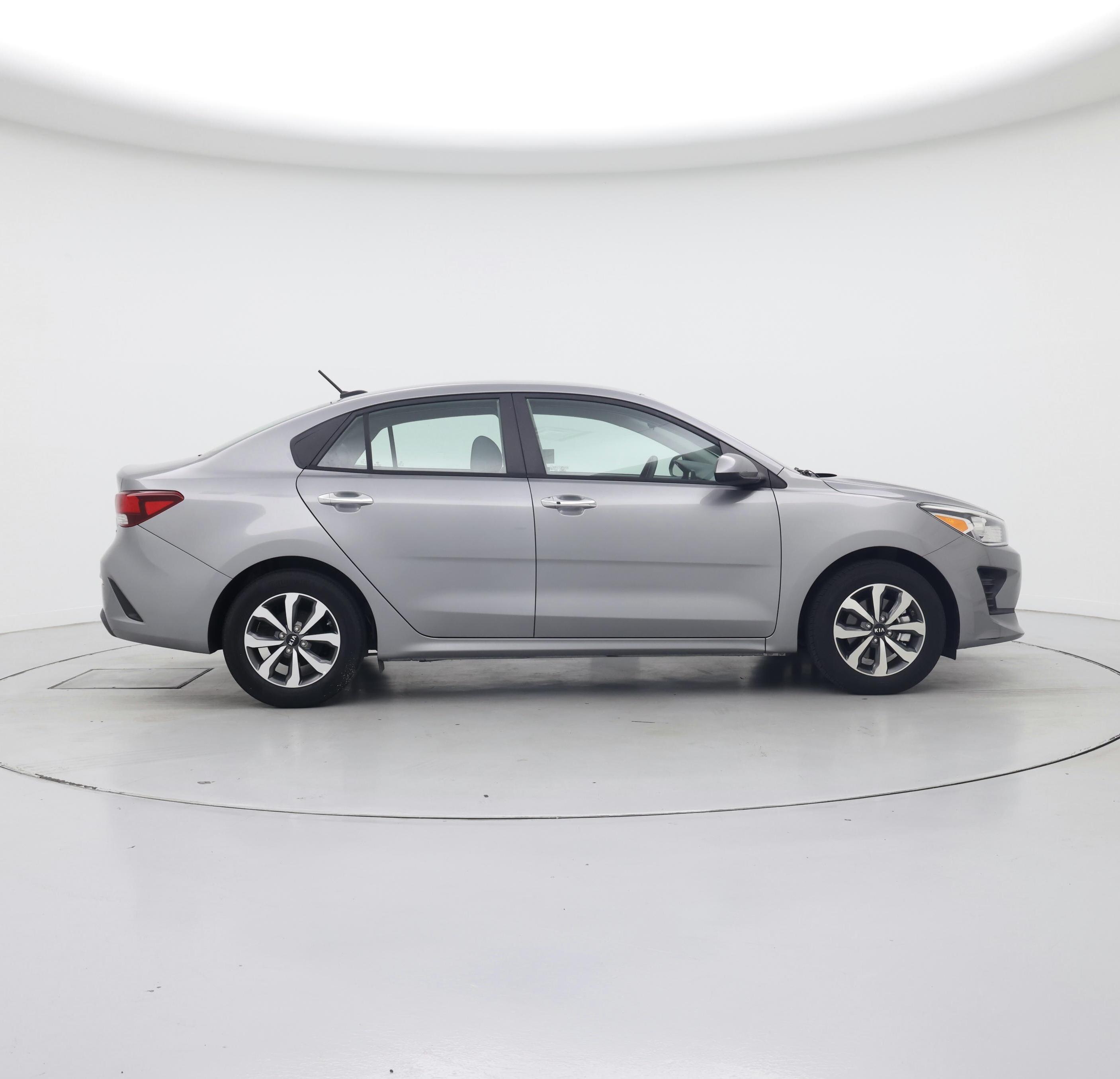 Thumbnail: 2021 Kia Rio - 7