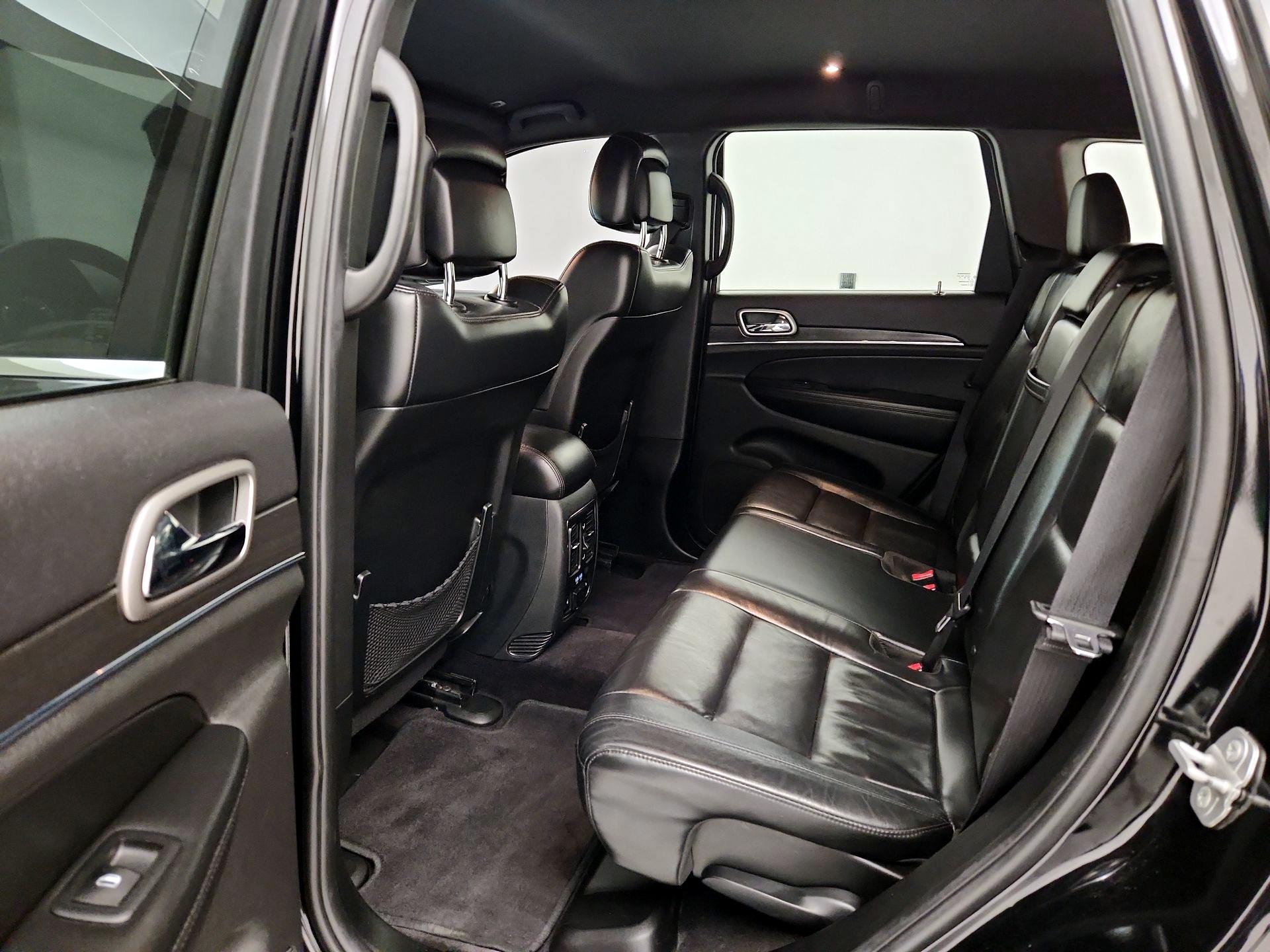 Thumbnail: 2018 Jeep Grand Cherokee - 20