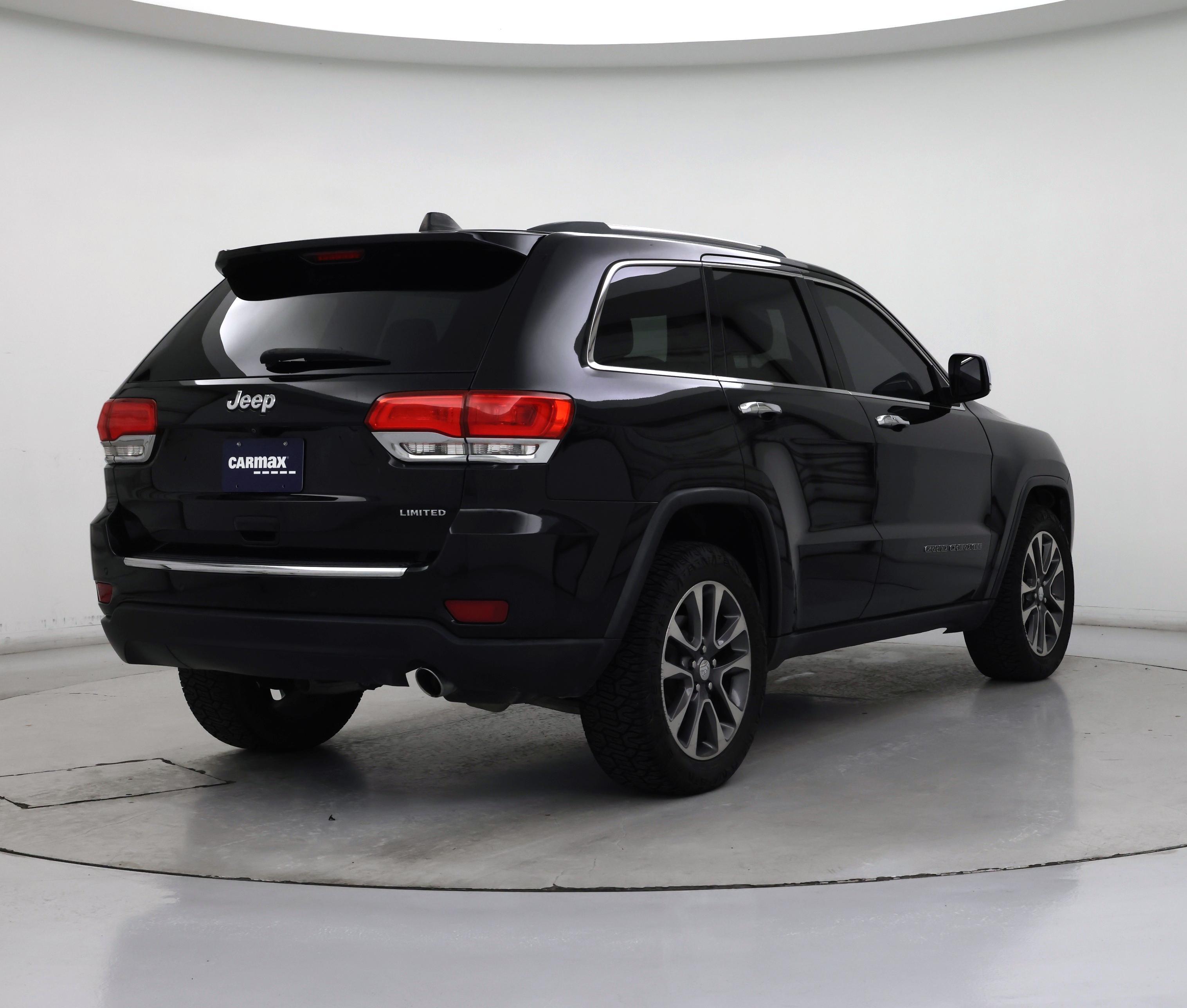 Thumbnail: 2018 Jeep Grand Cherokee - 8
