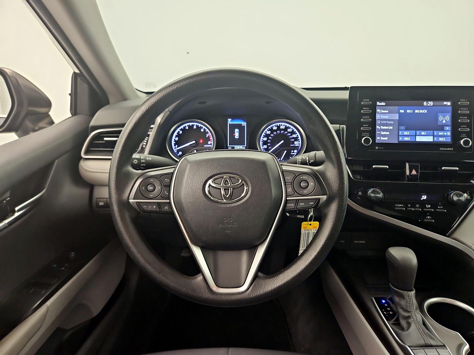 Thumbnail: 2022 Toyota Camry - 10