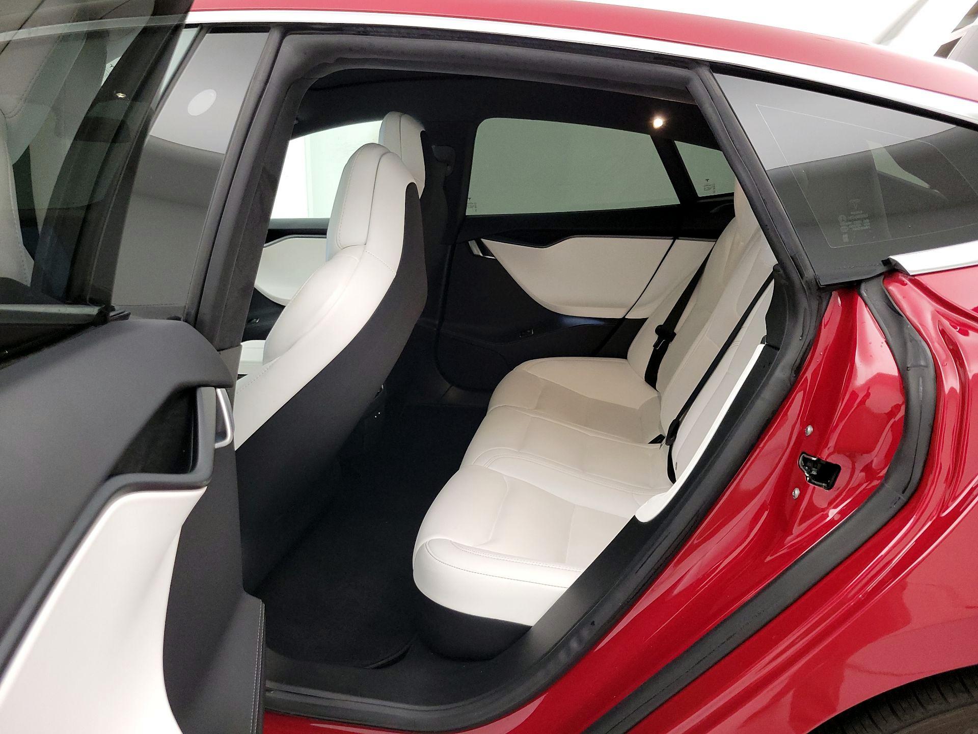 Thumbnail: 2019 Tesla Model S - 18