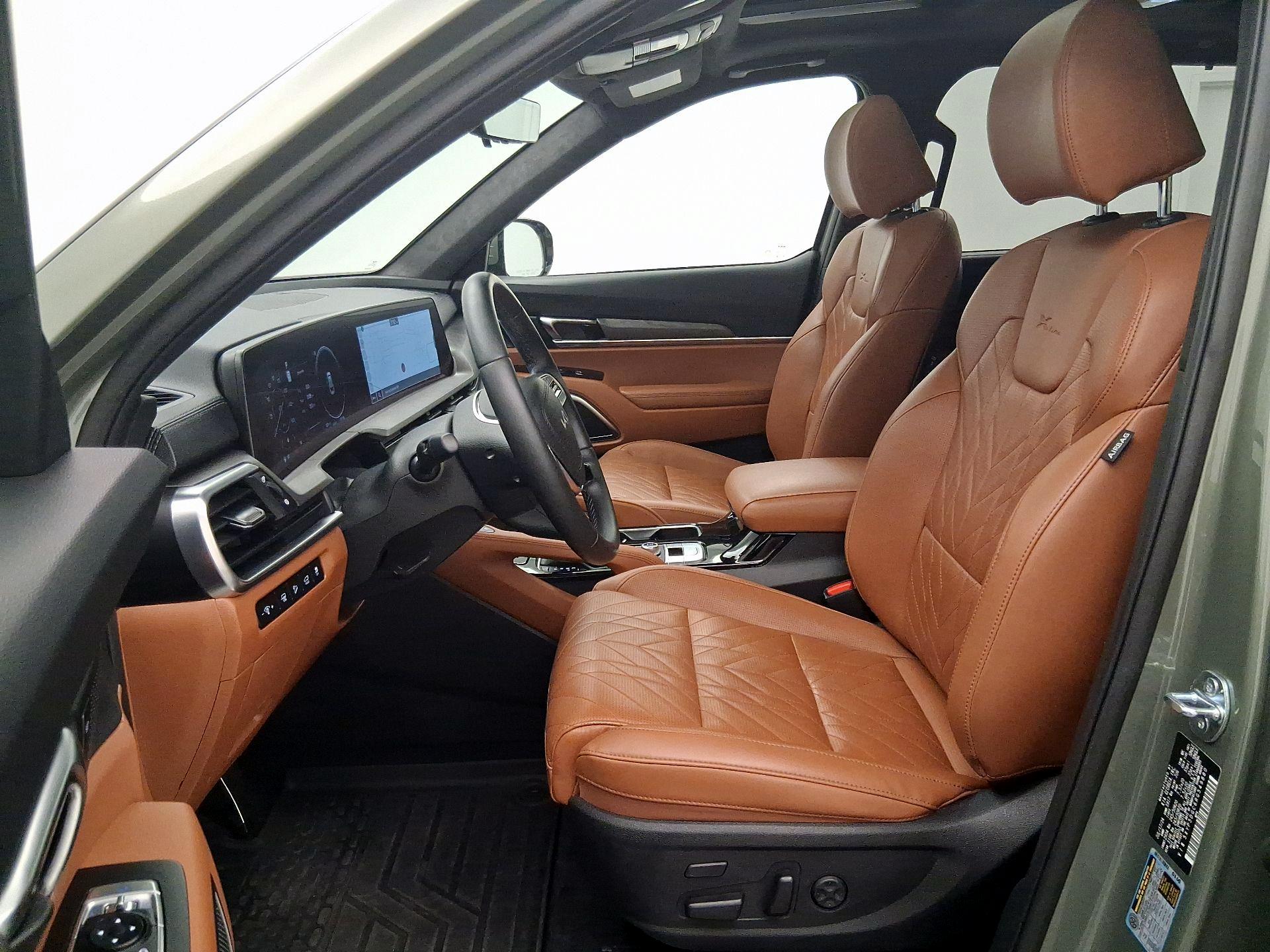 Thumbnail: 2024 Kia Telluride - 11