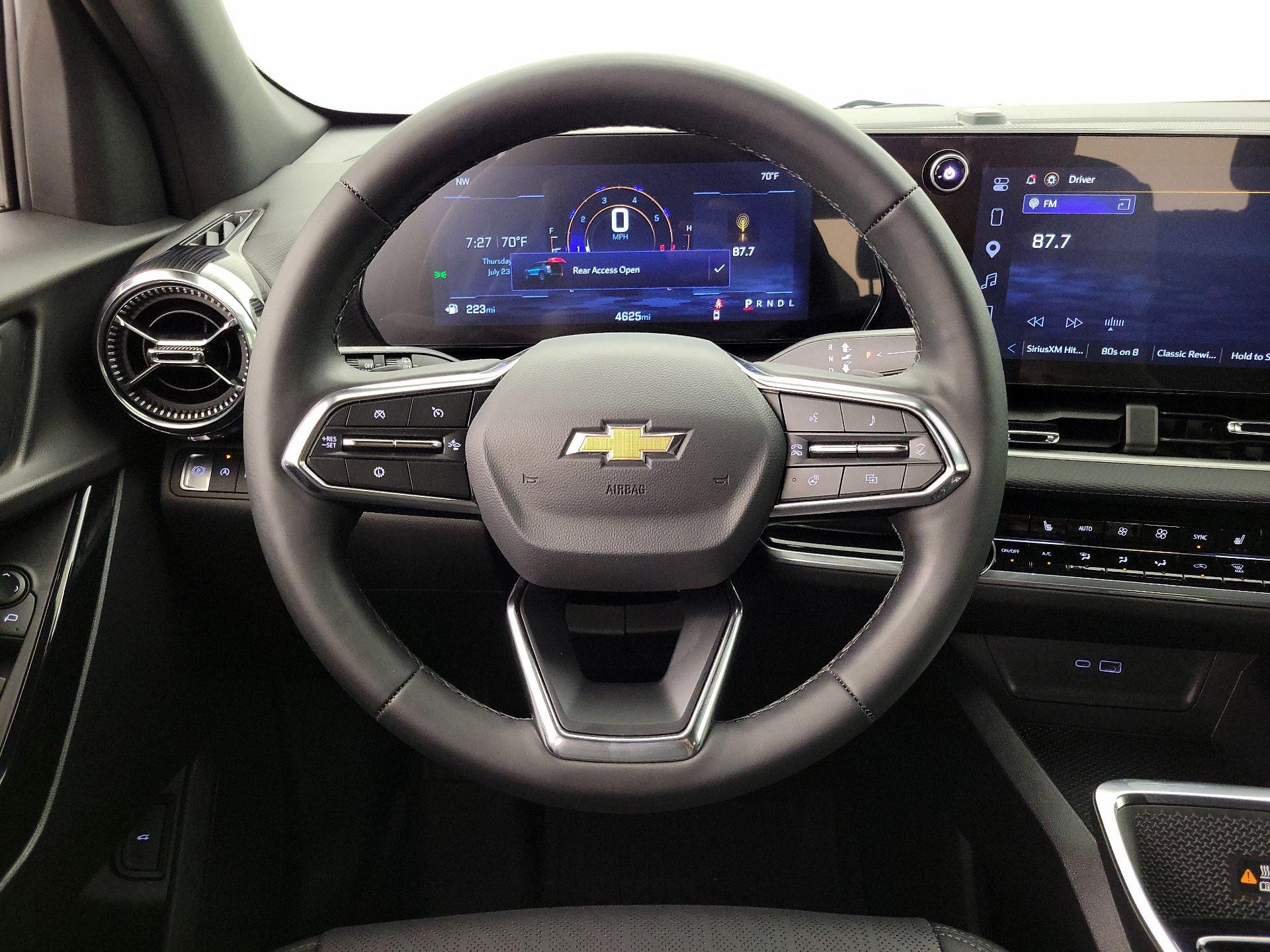 Thumbnail: 2026 Chevrolet Equinox - 10
