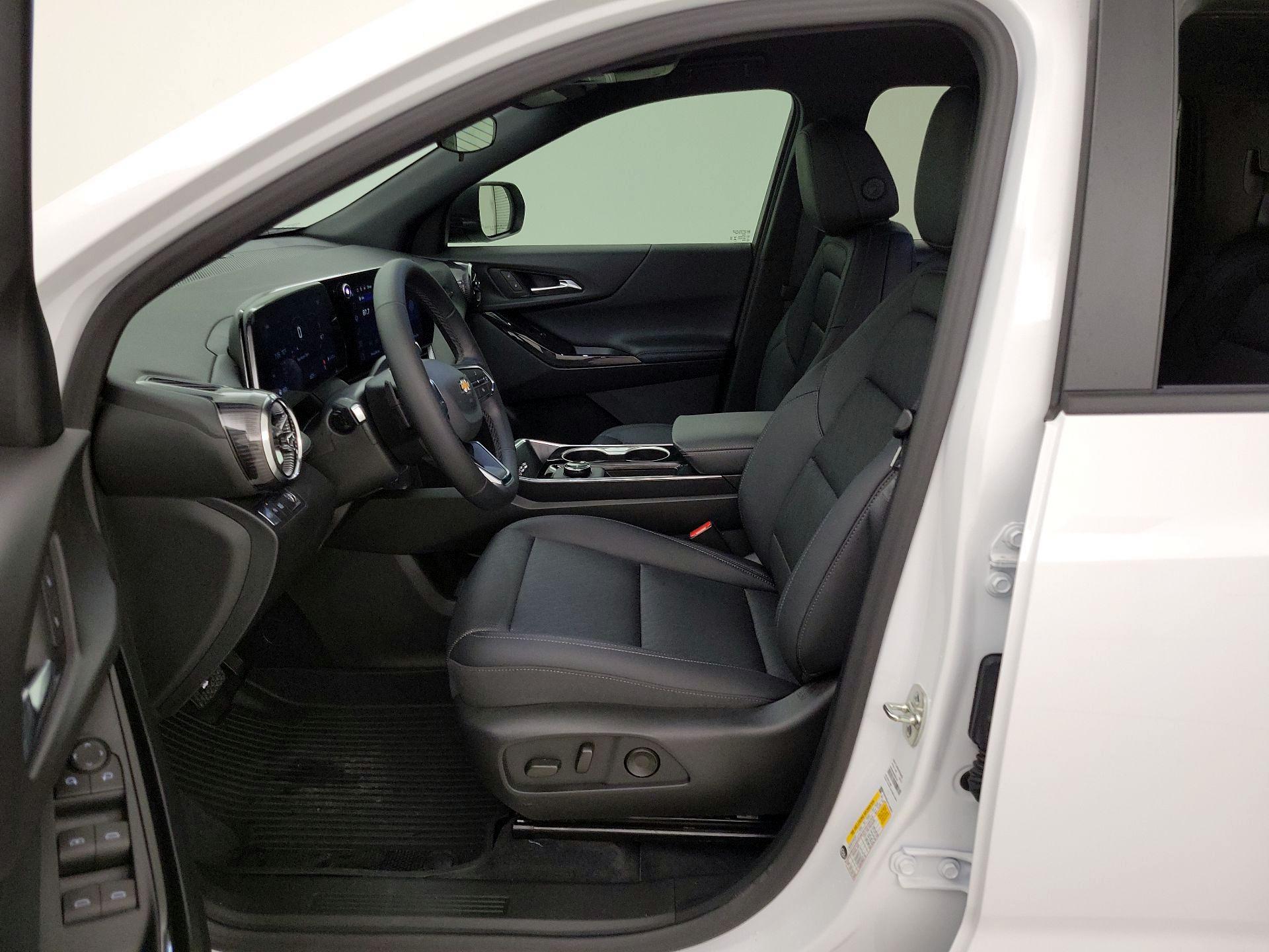 Thumbnail: 2026 Chevrolet Equinox - 11