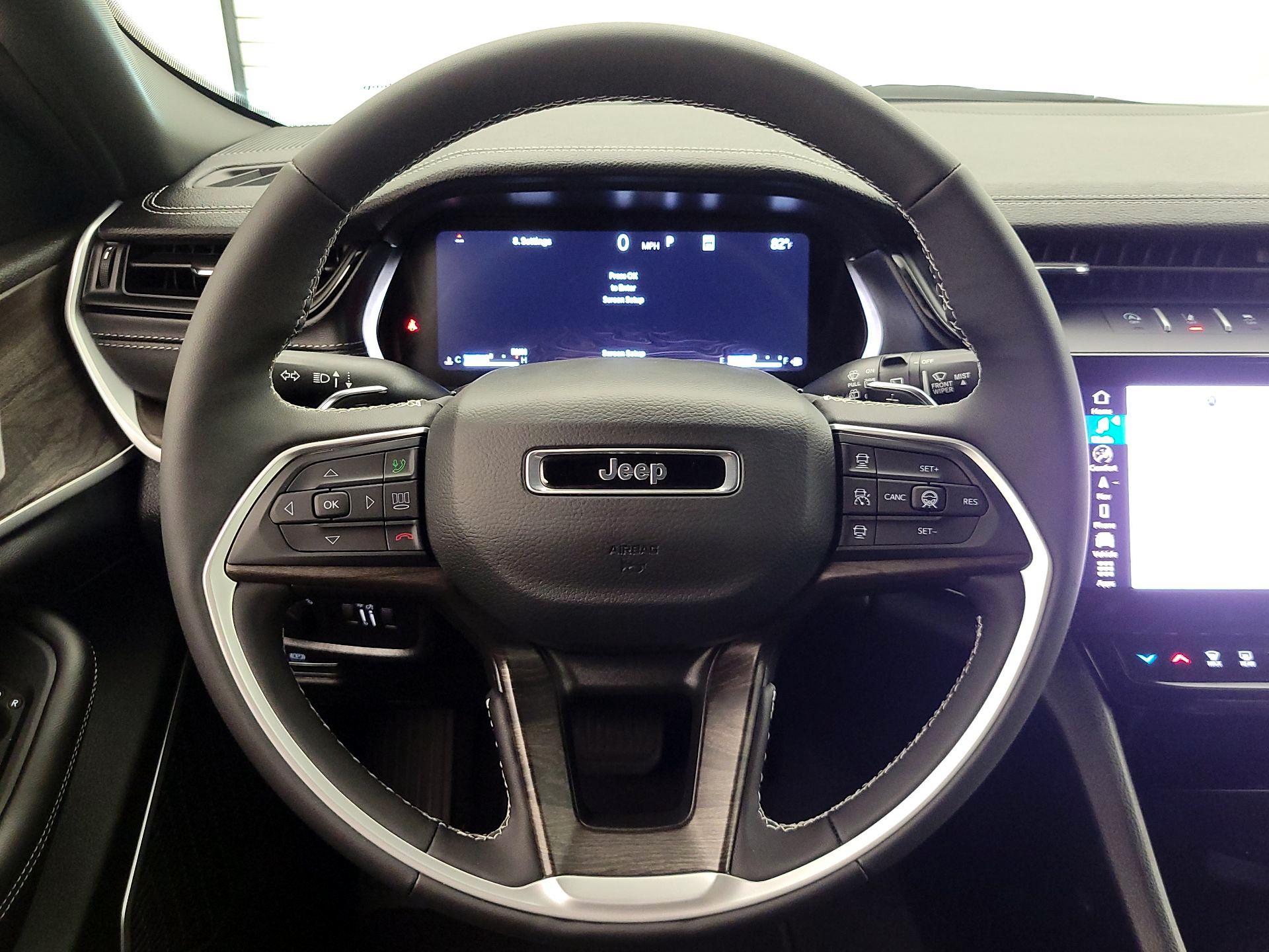 Thumbnail: 2026 Jeep Grand Cherokee - 10