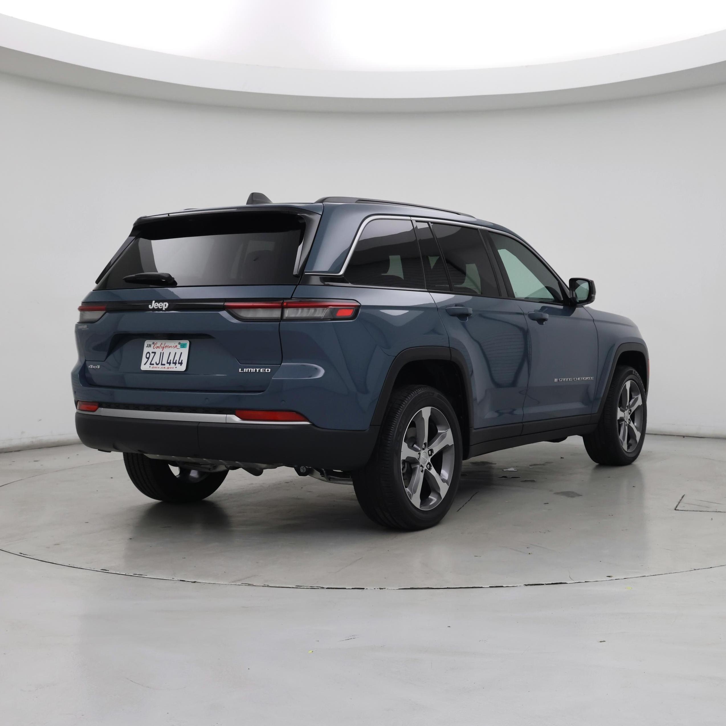Thumbnail: 2026 Jeep Grand Cherokee - 8