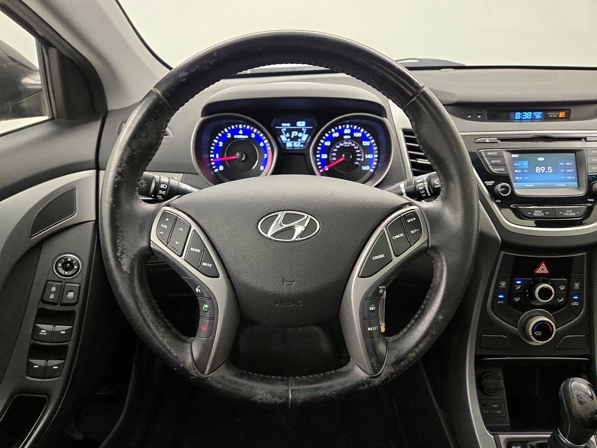 Thumbnail: 2015 Hyundai Elantra - 10