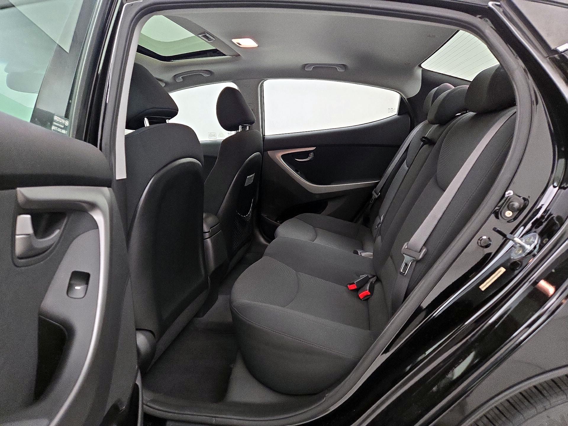 Thumbnail: 2015 Hyundai Elantra - 20