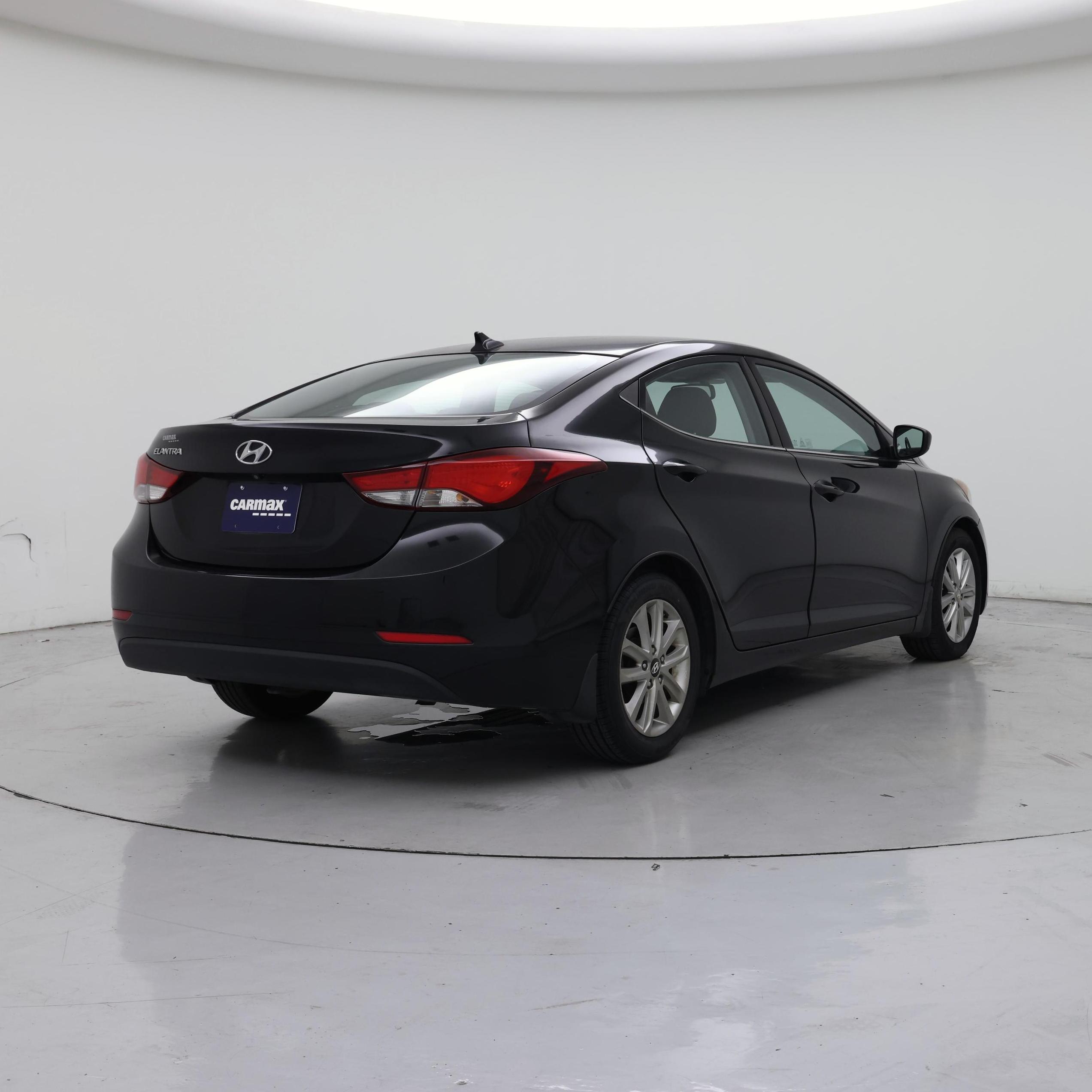 Thumbnail: 2015 Hyundai Elantra - 8