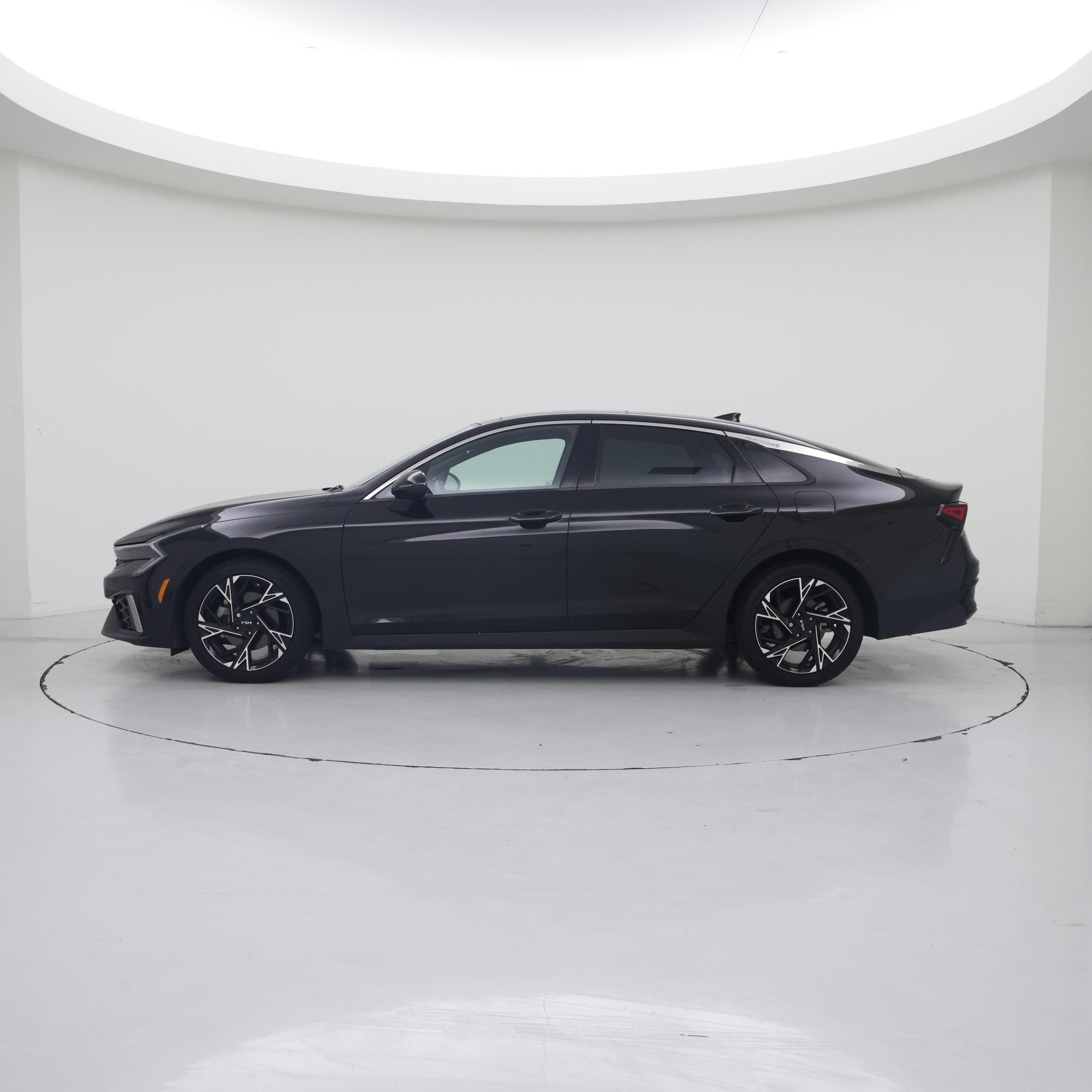 Thumbnail: 2025 Kia K5 - 3