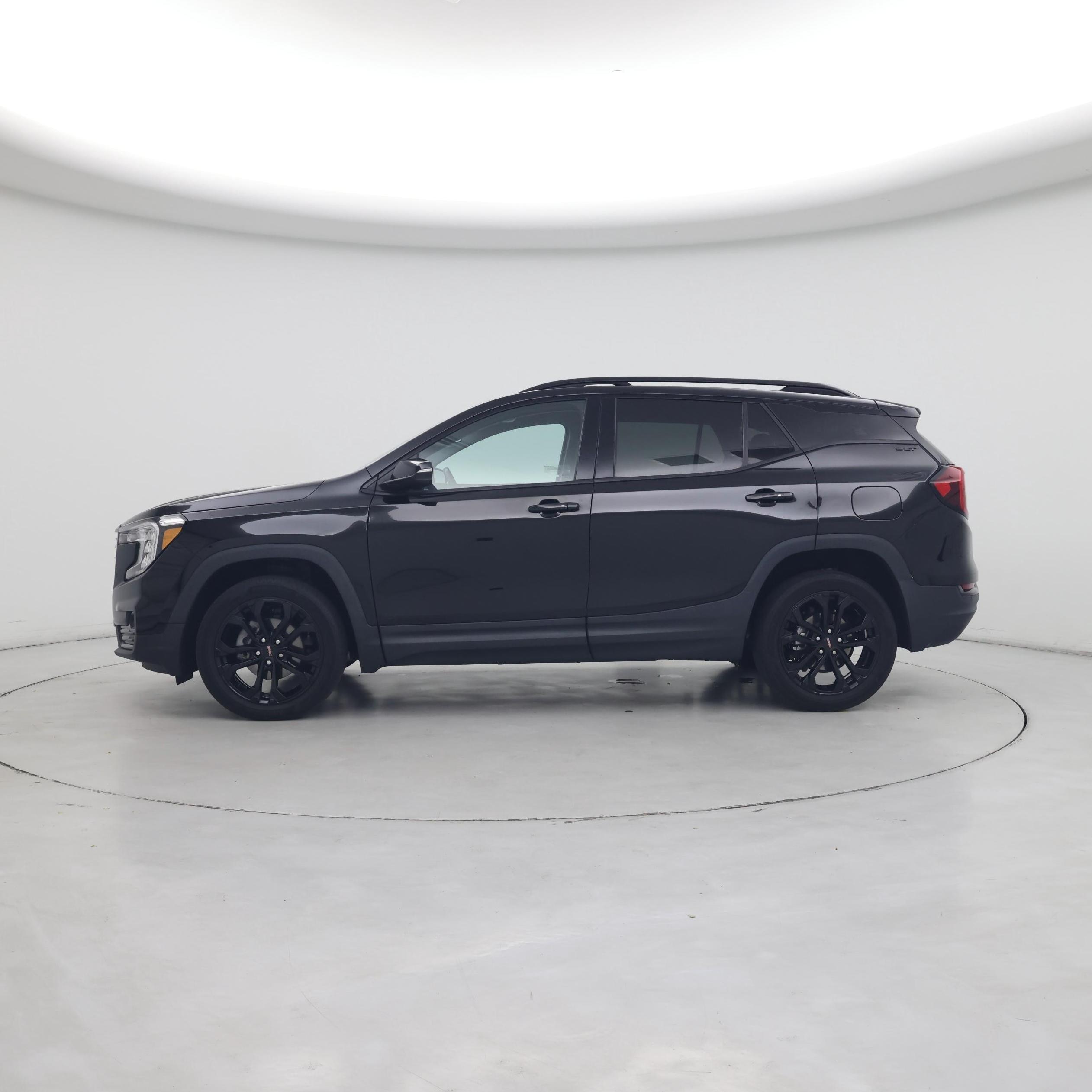Thumbnail: 2022 GMC Terrain - 3