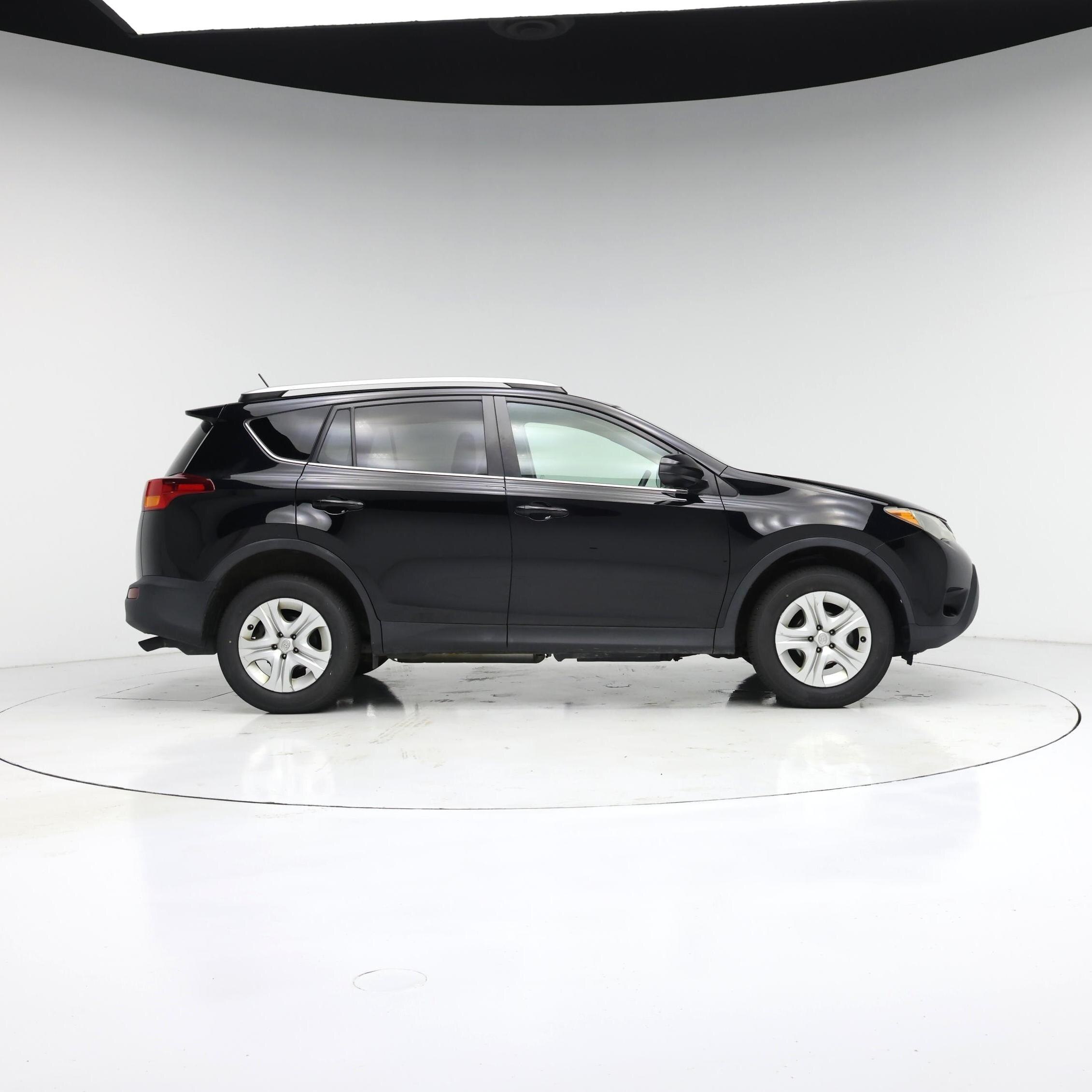 Thumbnail: 2015 Toyota RAV4 - 7