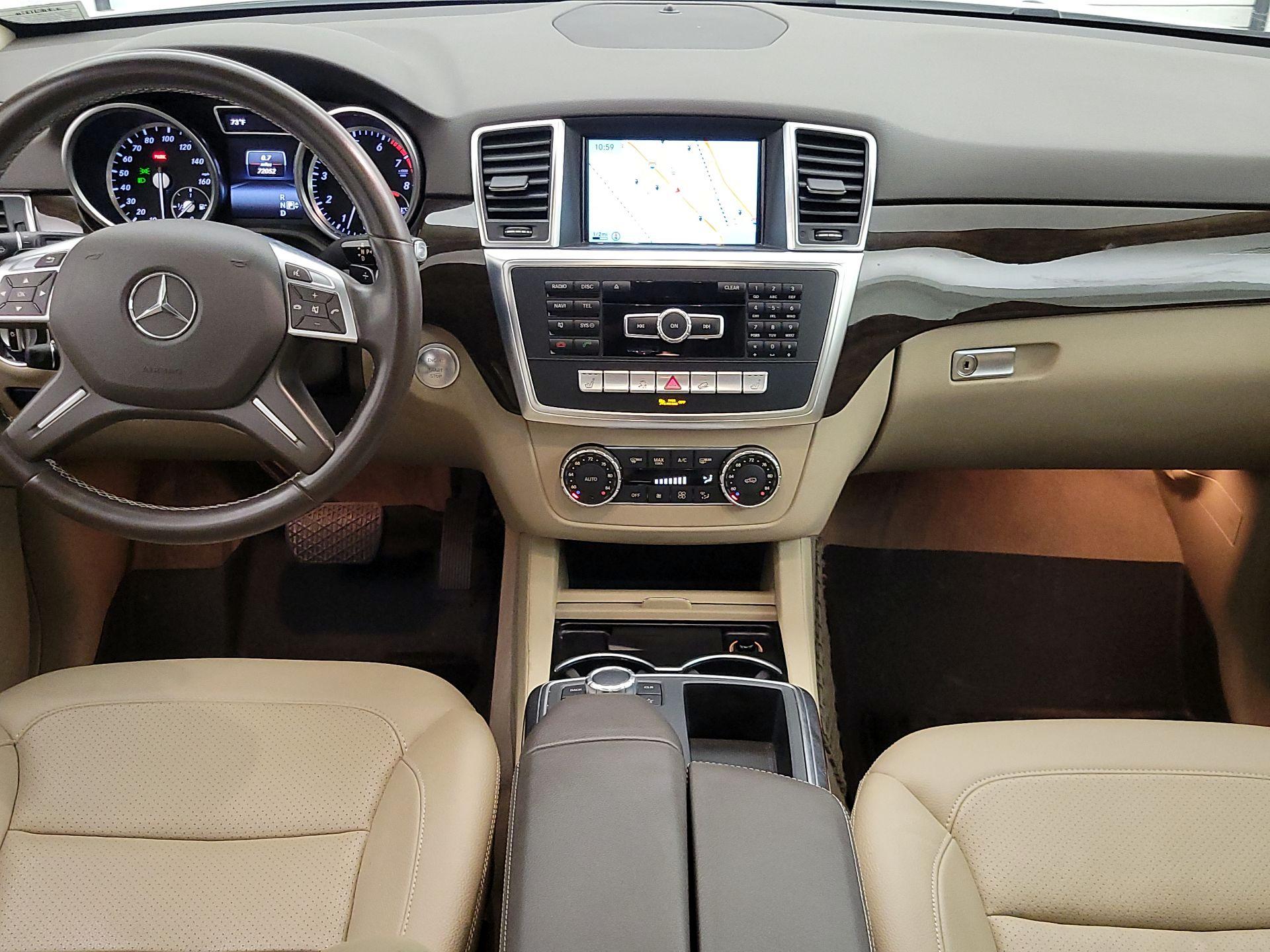 Thumbnail: 2015 Mercedes-Benz M-Class - 9