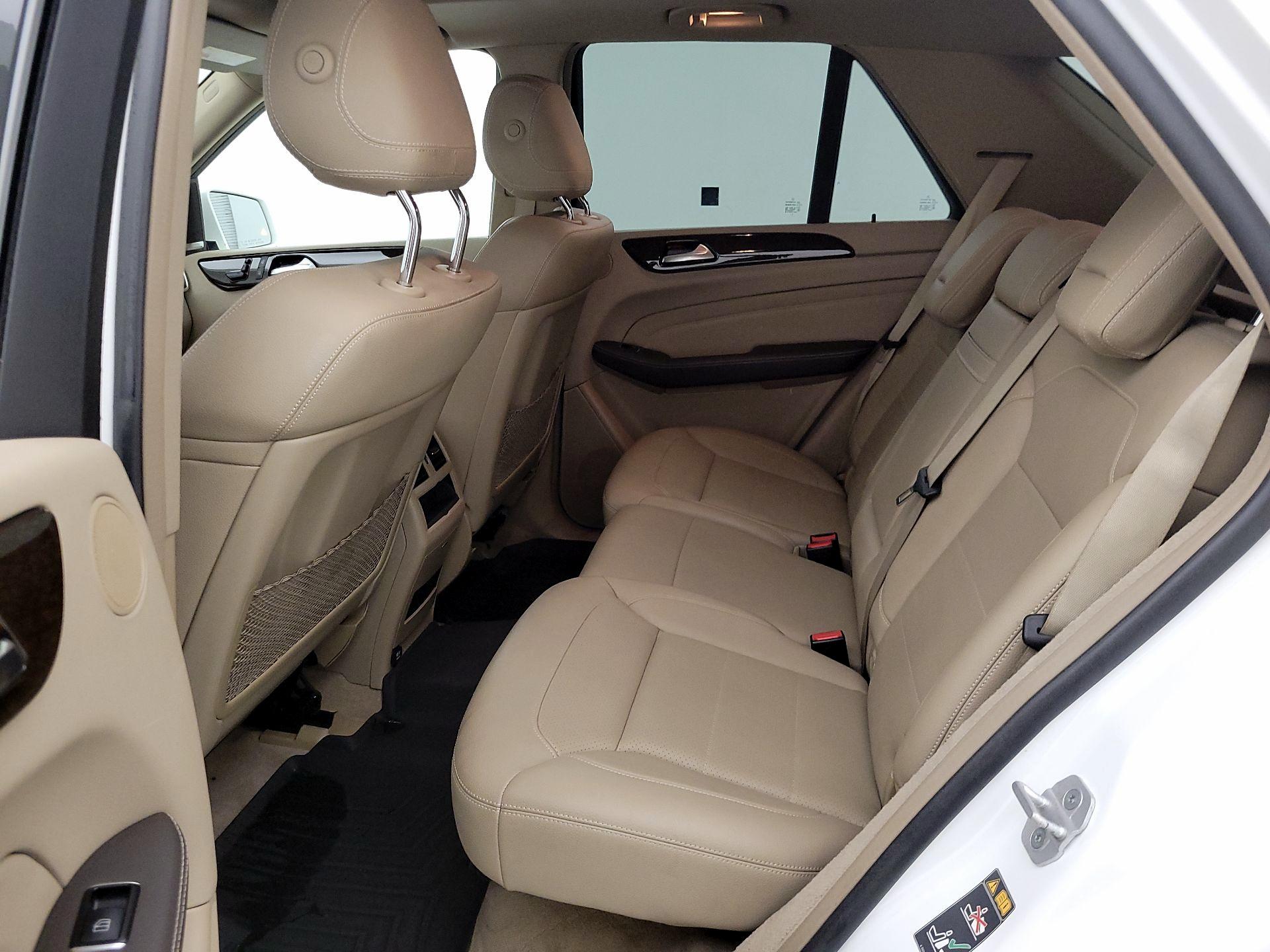 Thumbnail: 2015 Mercedes-Benz M-Class - 20