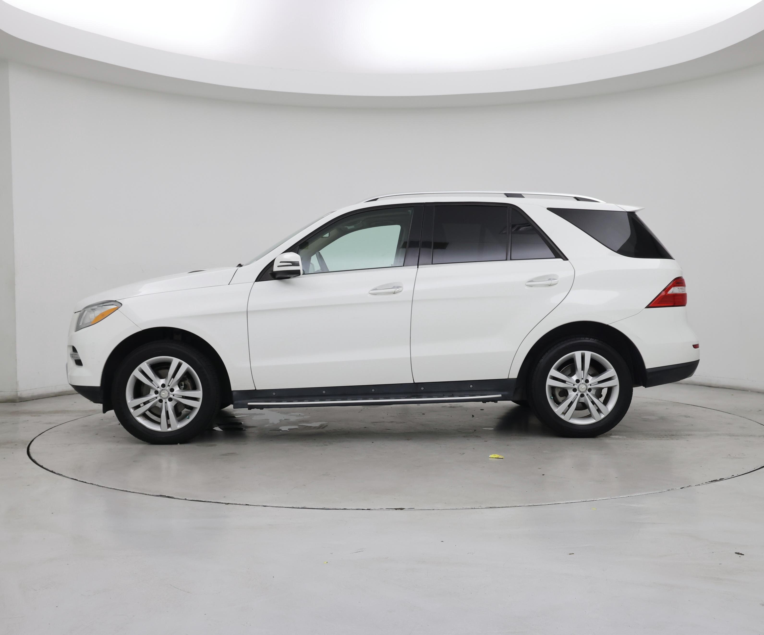 Thumbnail: 2015 Mercedes-Benz M-Class - 3