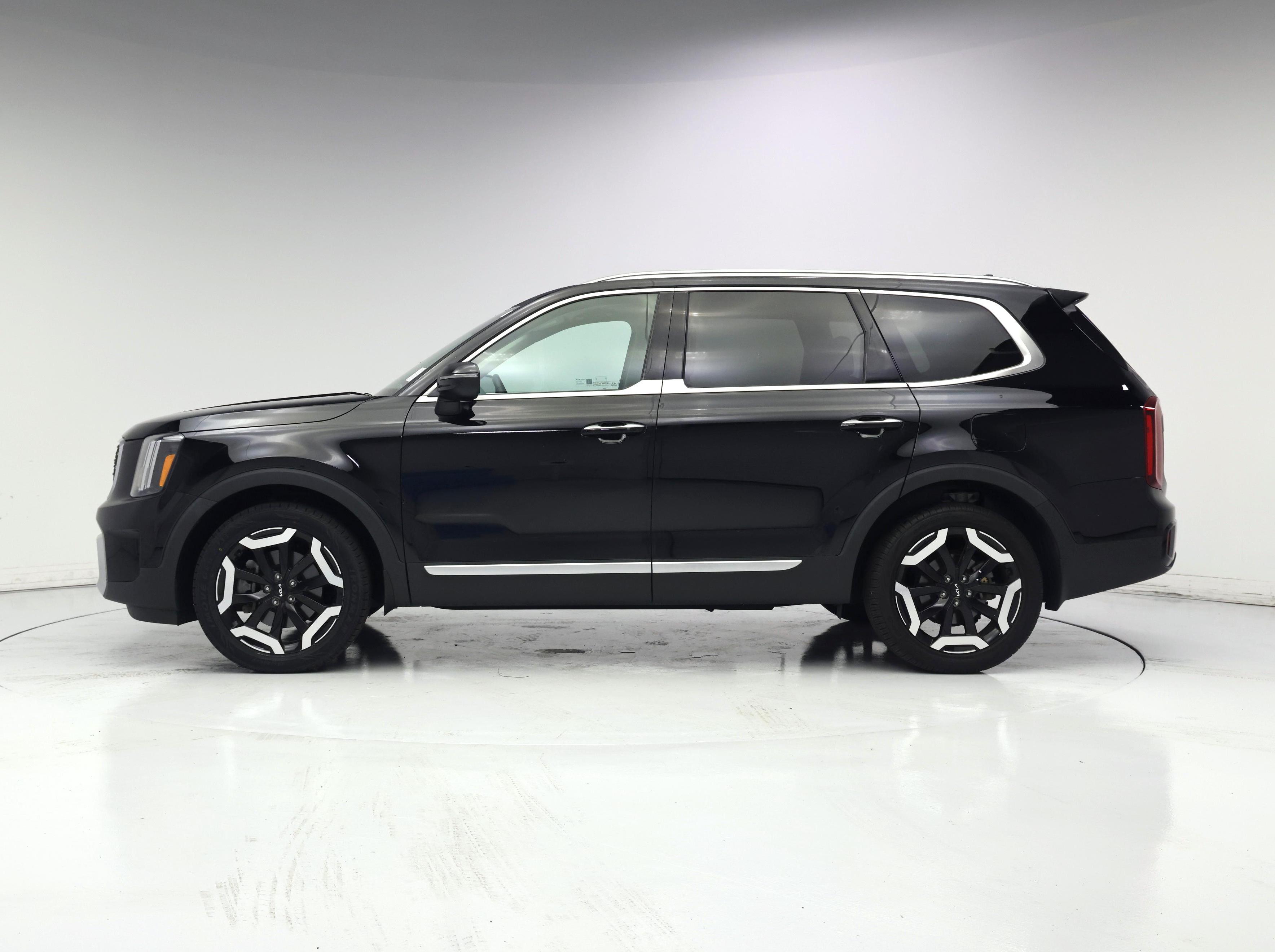 Thumbnail: 2024 Kia Telluride - 3
