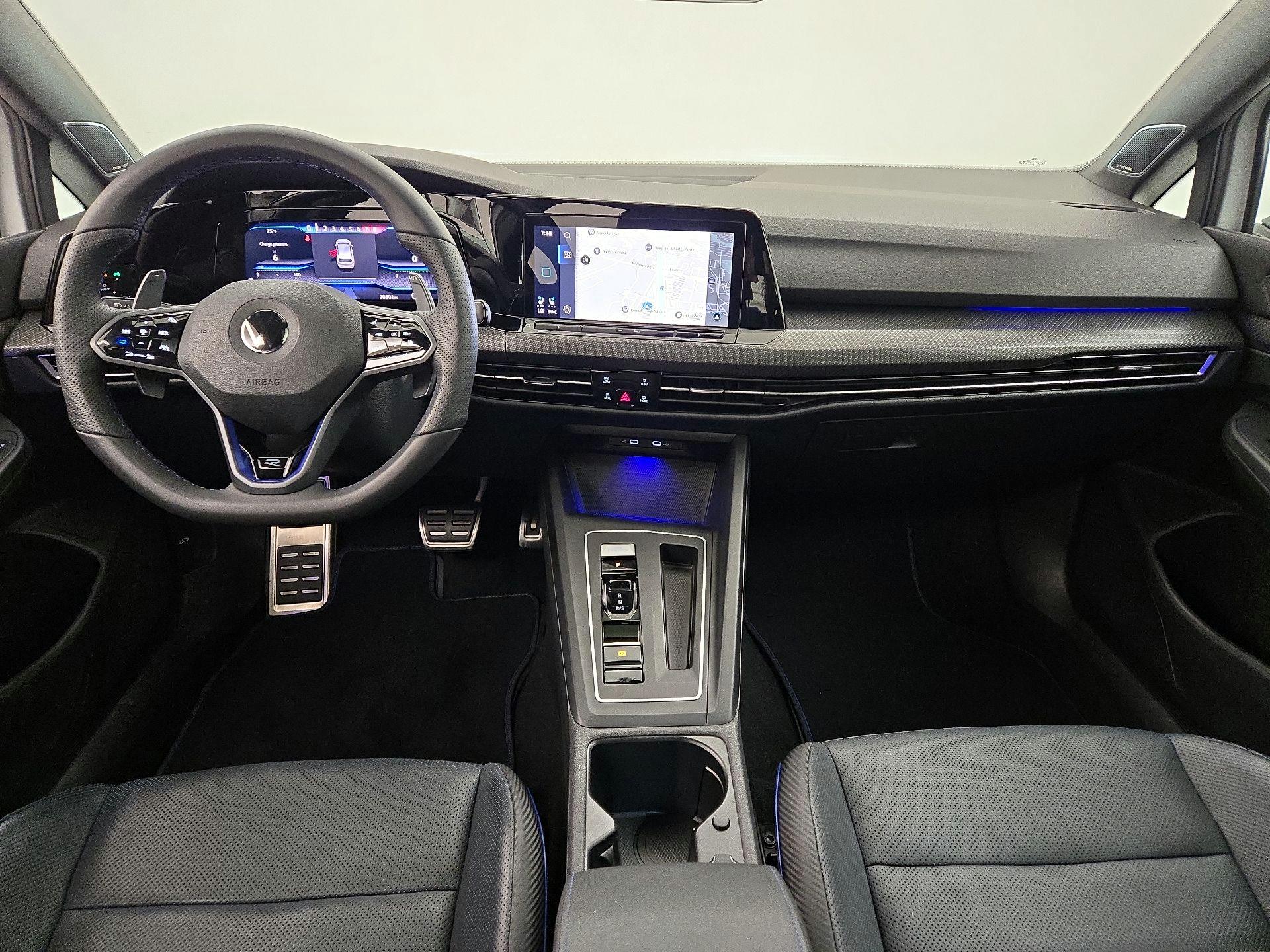 Thumbnail: 2022 Volkswagen Golf - 9