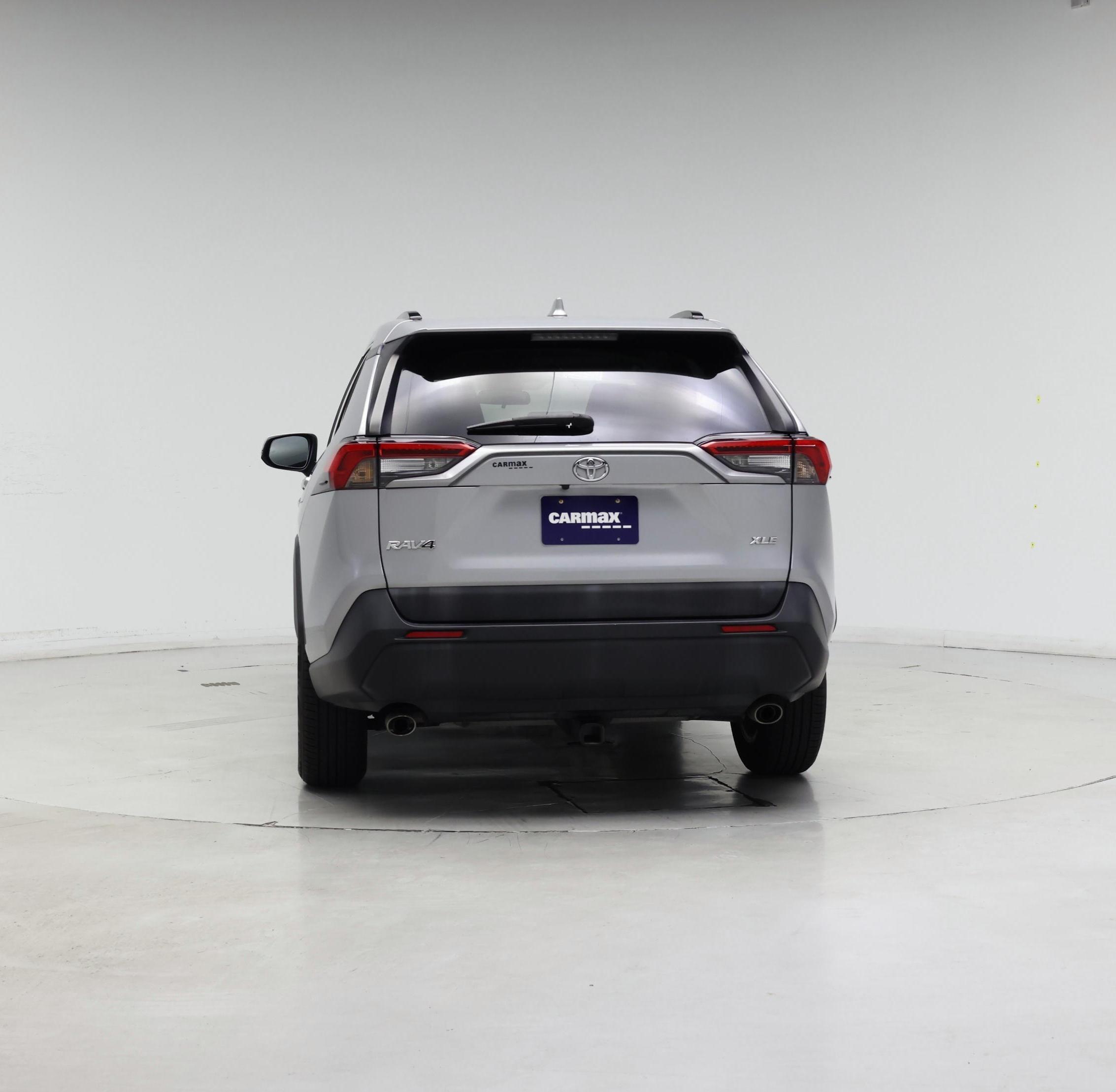 Thumbnail: 2021 Toyota RAV4 - 6