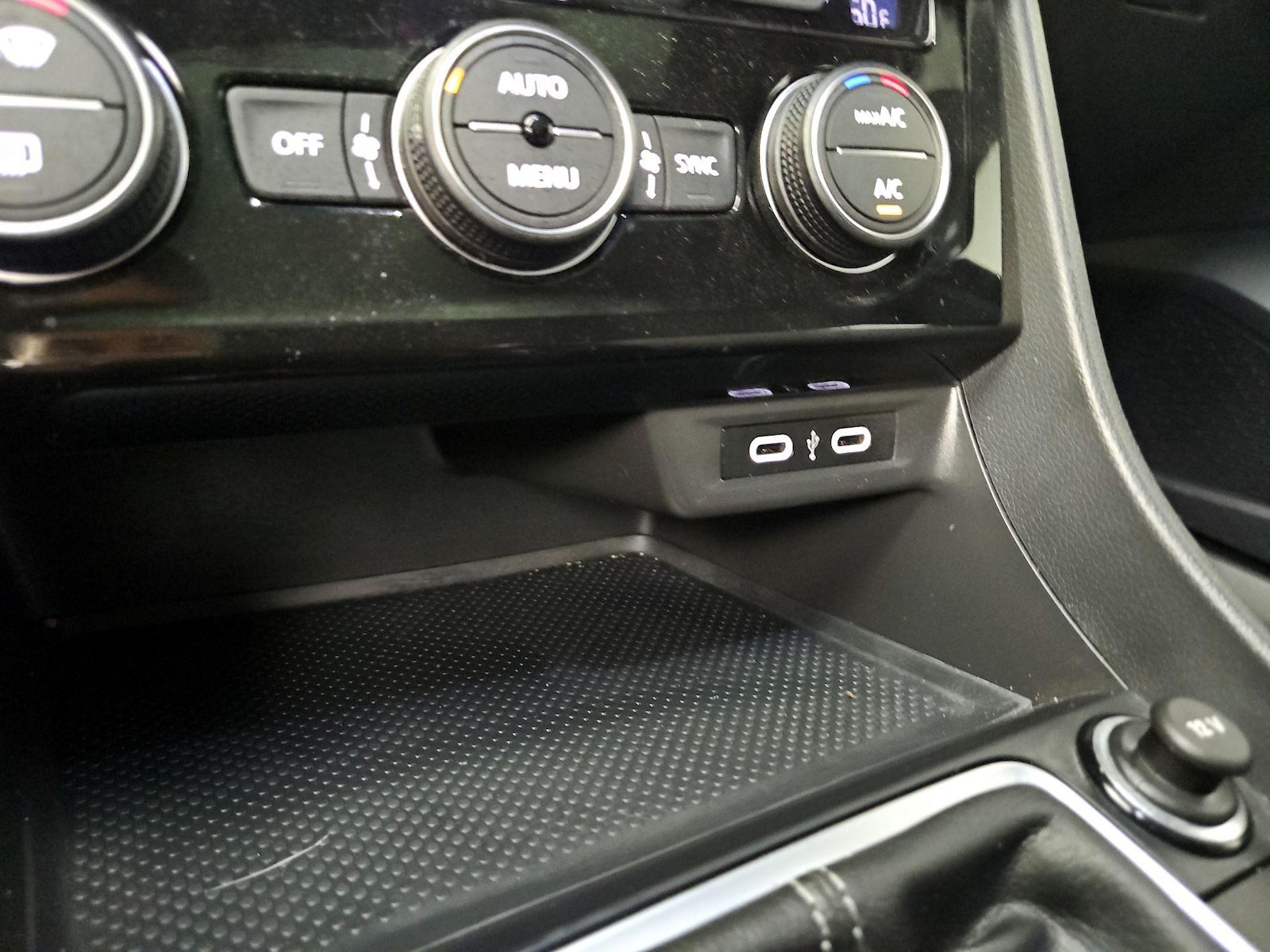 2021 Volkswagen Jetta R-Line - Photo 19