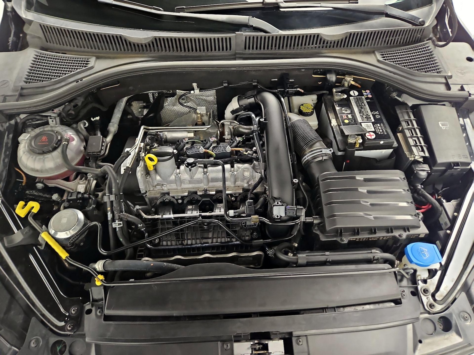 2021 Volkswagen Jetta R-Line - Photo 23