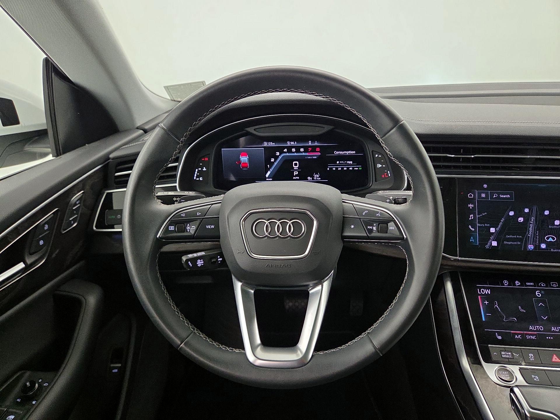 Thumbnail: 2023 Audi Q8 - 10