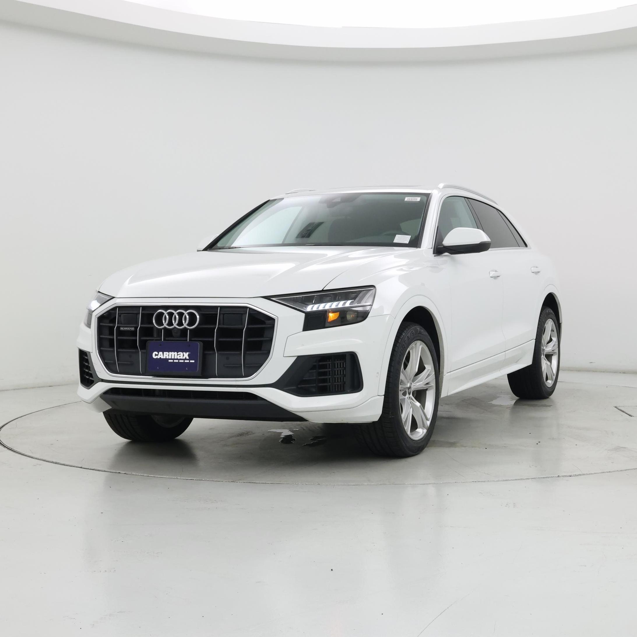 Thumbnail: 2023 Audi Q8 - 4
