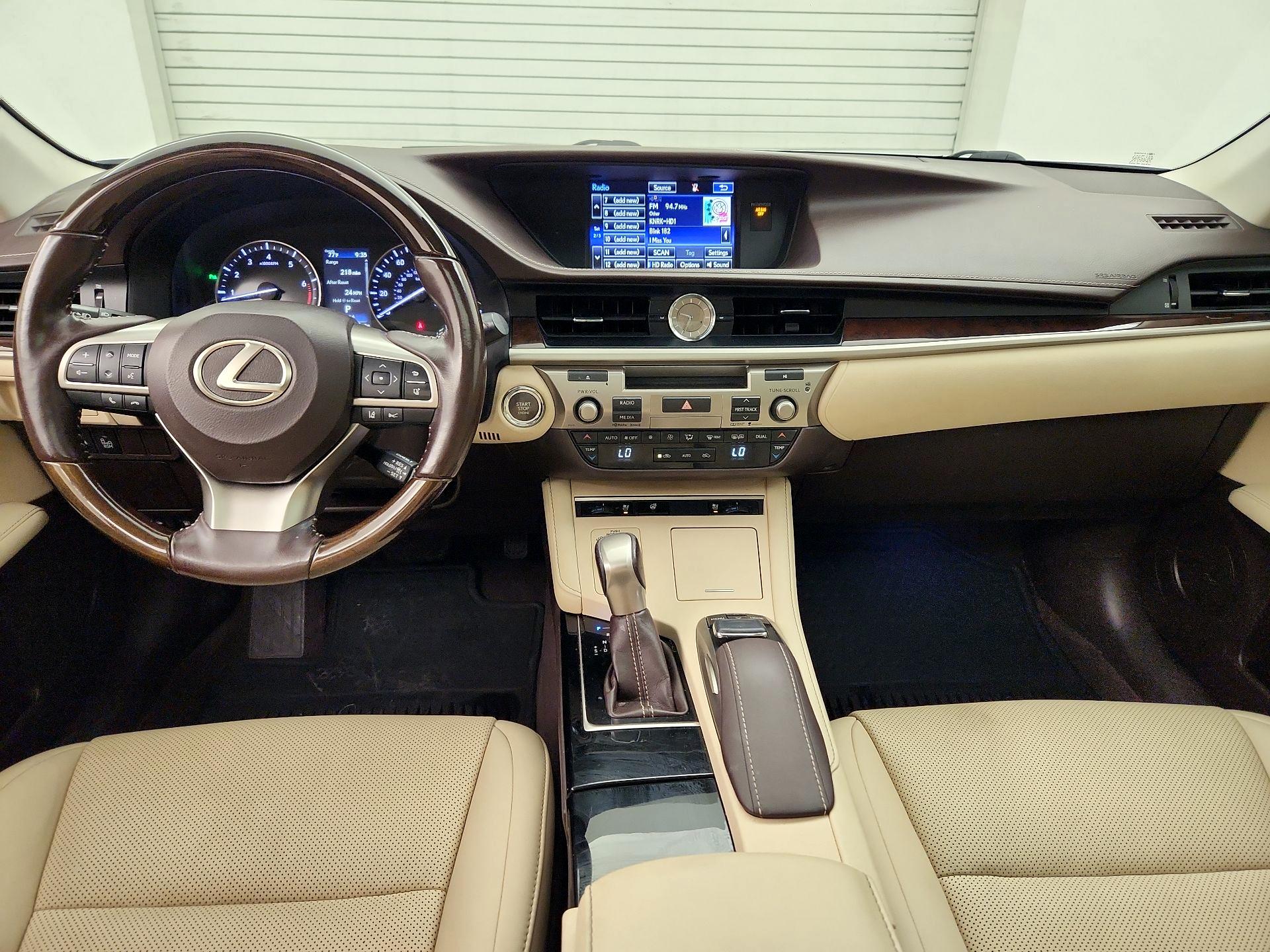 Thumbnail: 2016 Lexus ES - 9