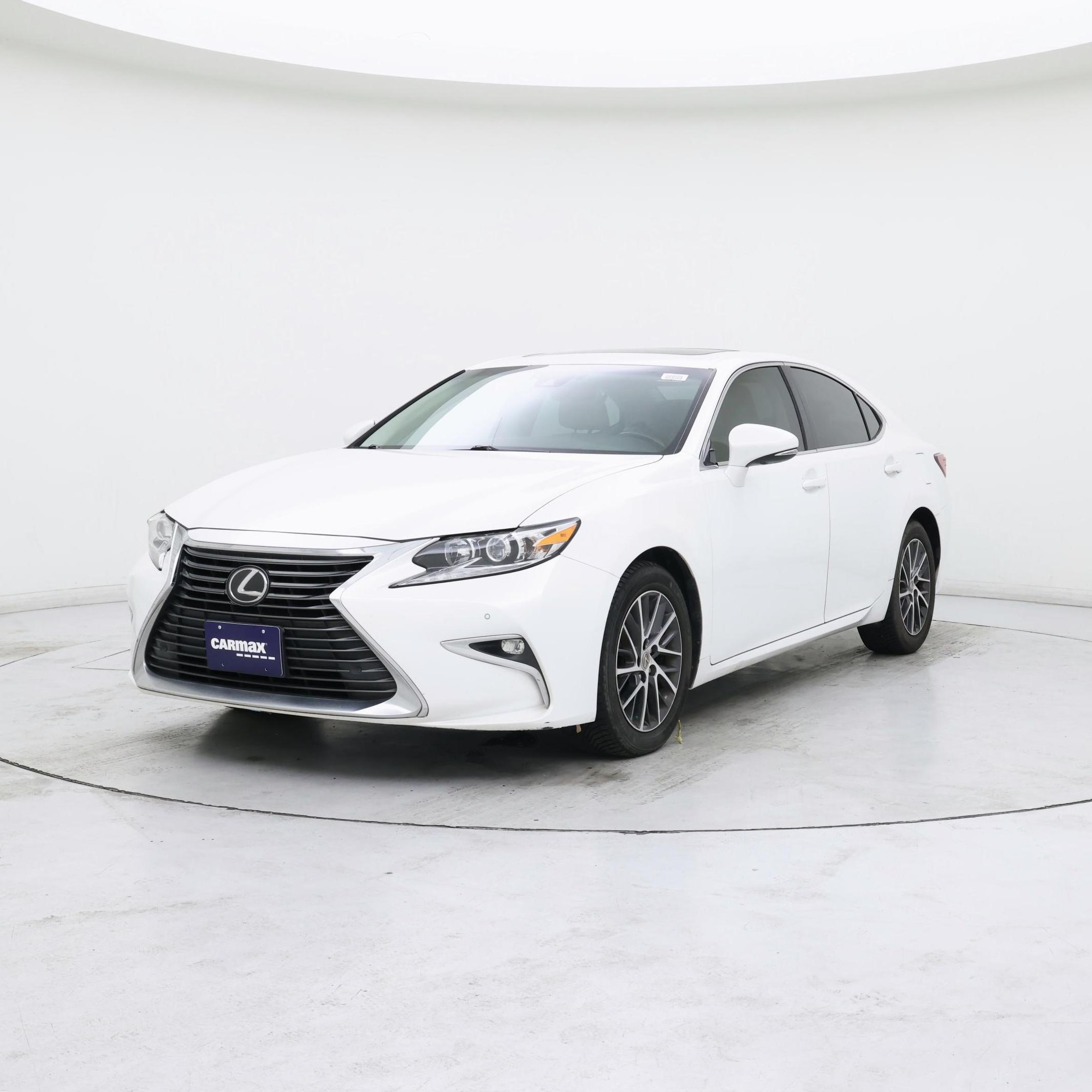 Thumbnail: 2016 Lexus ES - 4