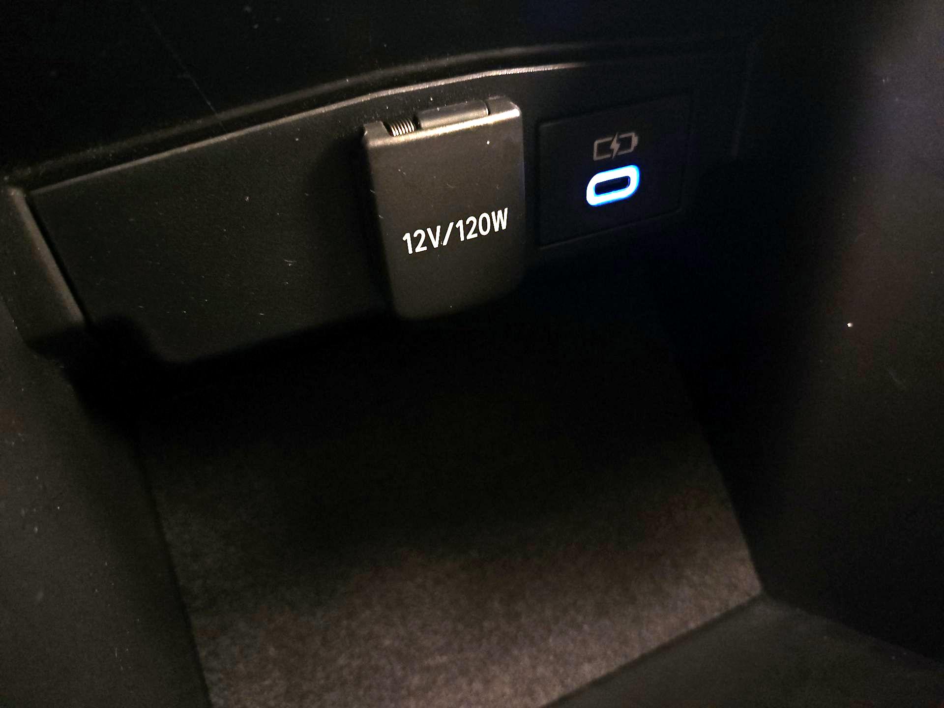 Thumbnail: 2022 Toyota Corolla - 18
