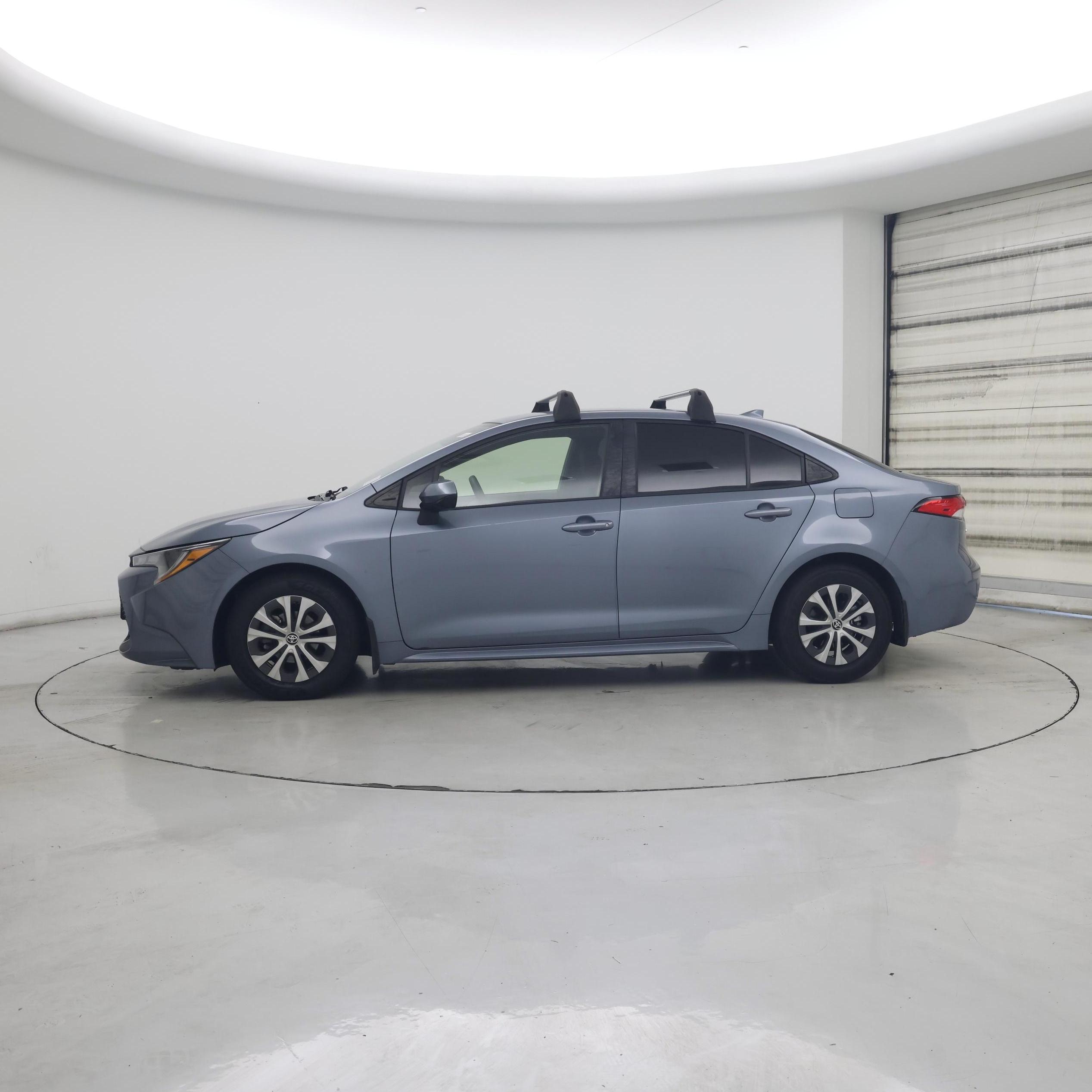Thumbnail: 2022 Toyota Corolla - 3