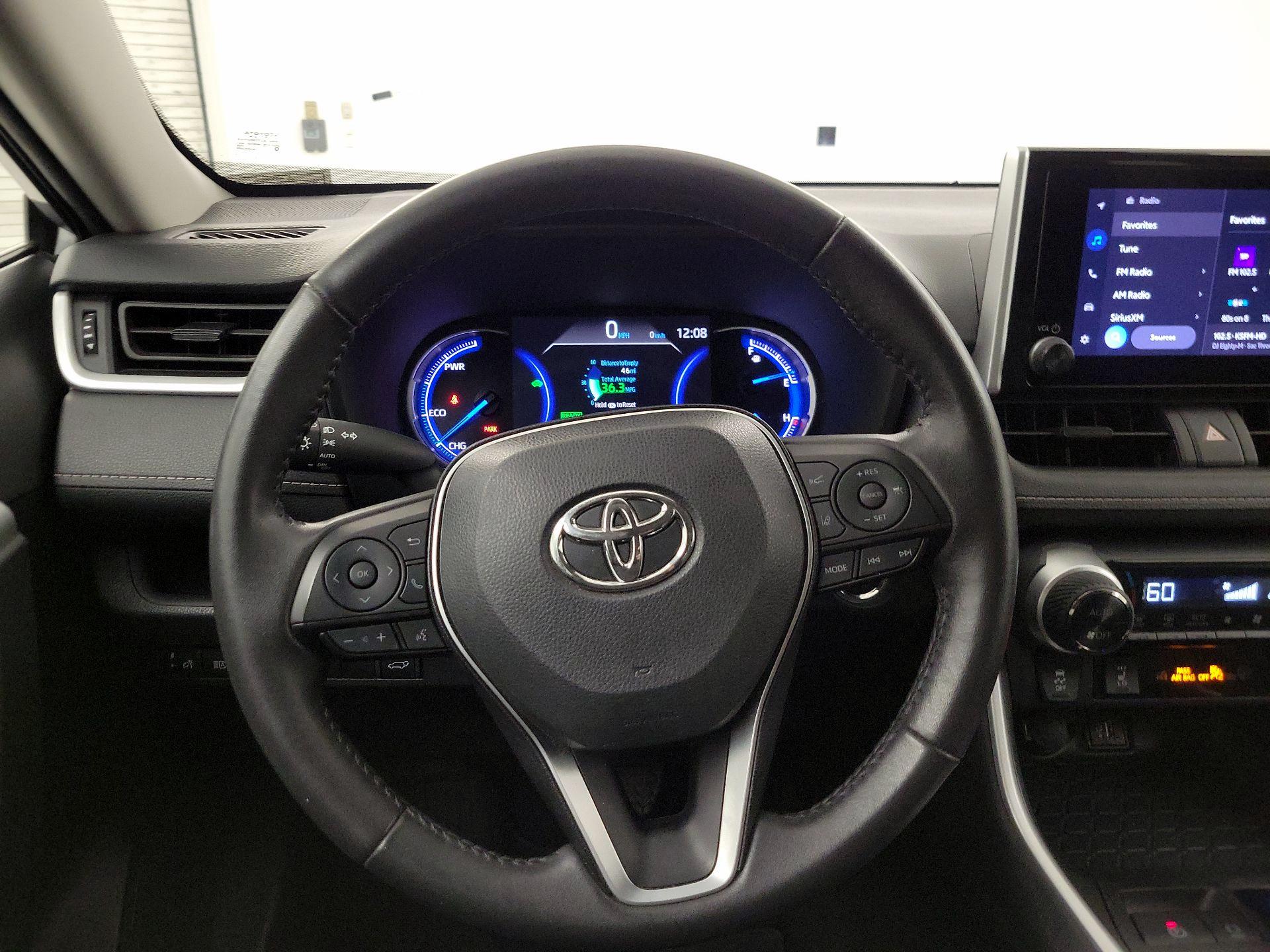 Thumbnail: 2025 Toyota RAV4 - 10