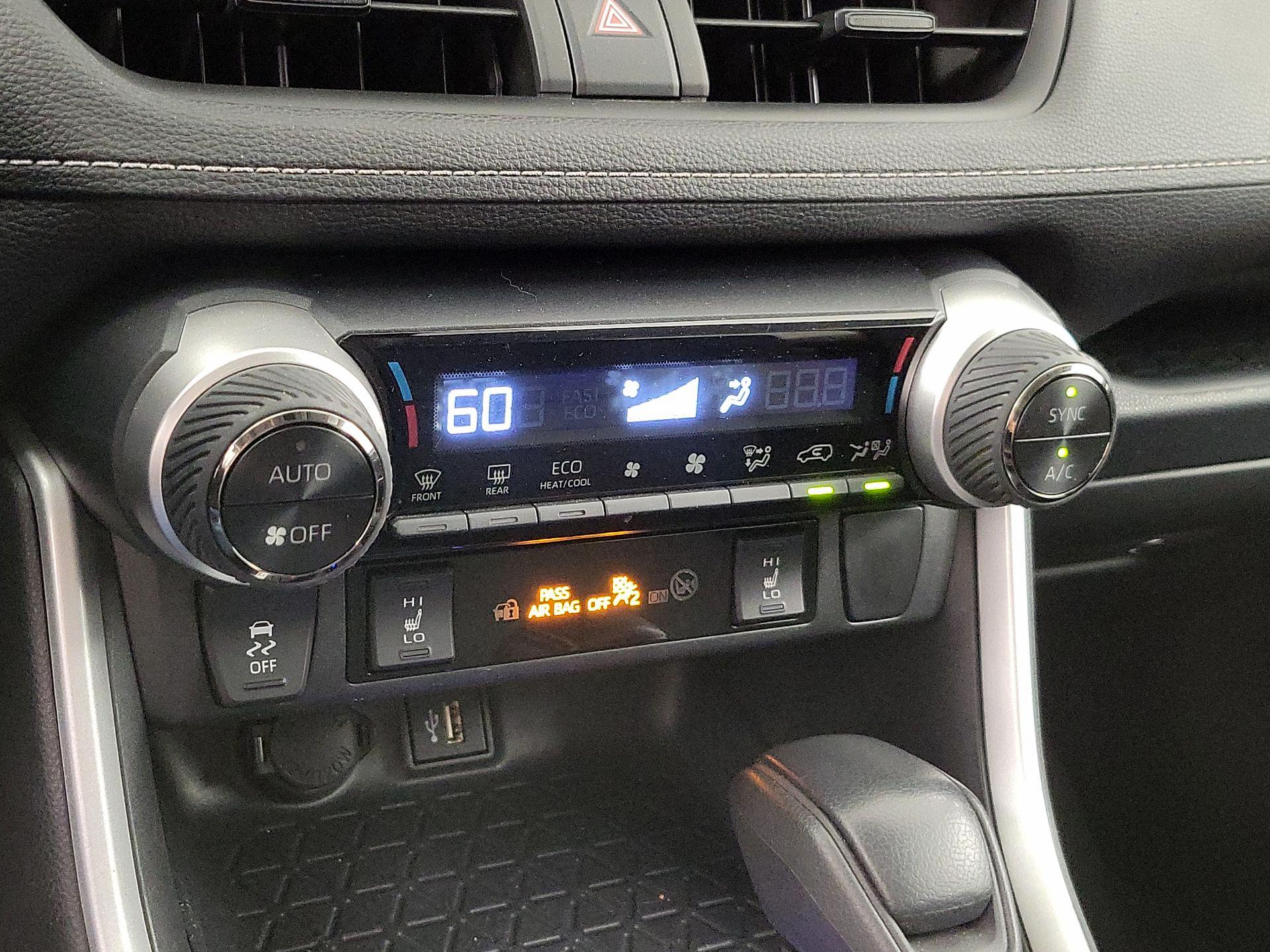 Thumbnail: 2025 Toyota RAV4 - 16