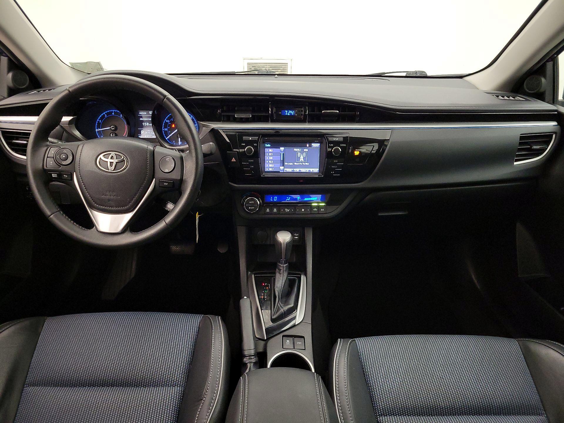 Thumbnail: 2015 Toyota Corolla - 9