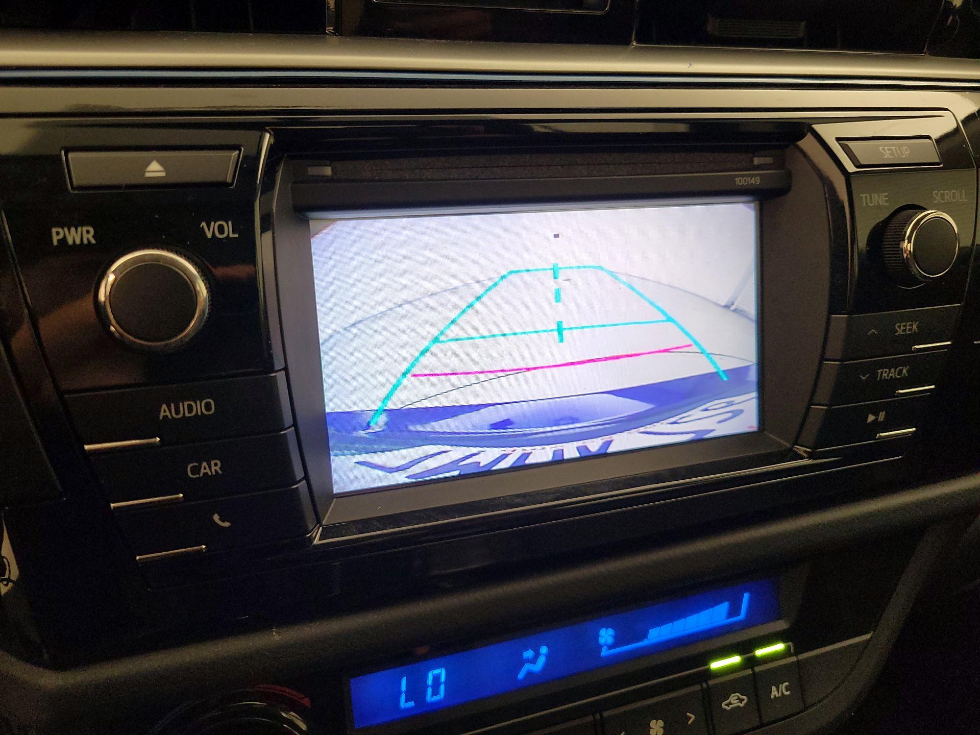 Thumbnail: 2015 Toyota Corolla - 14