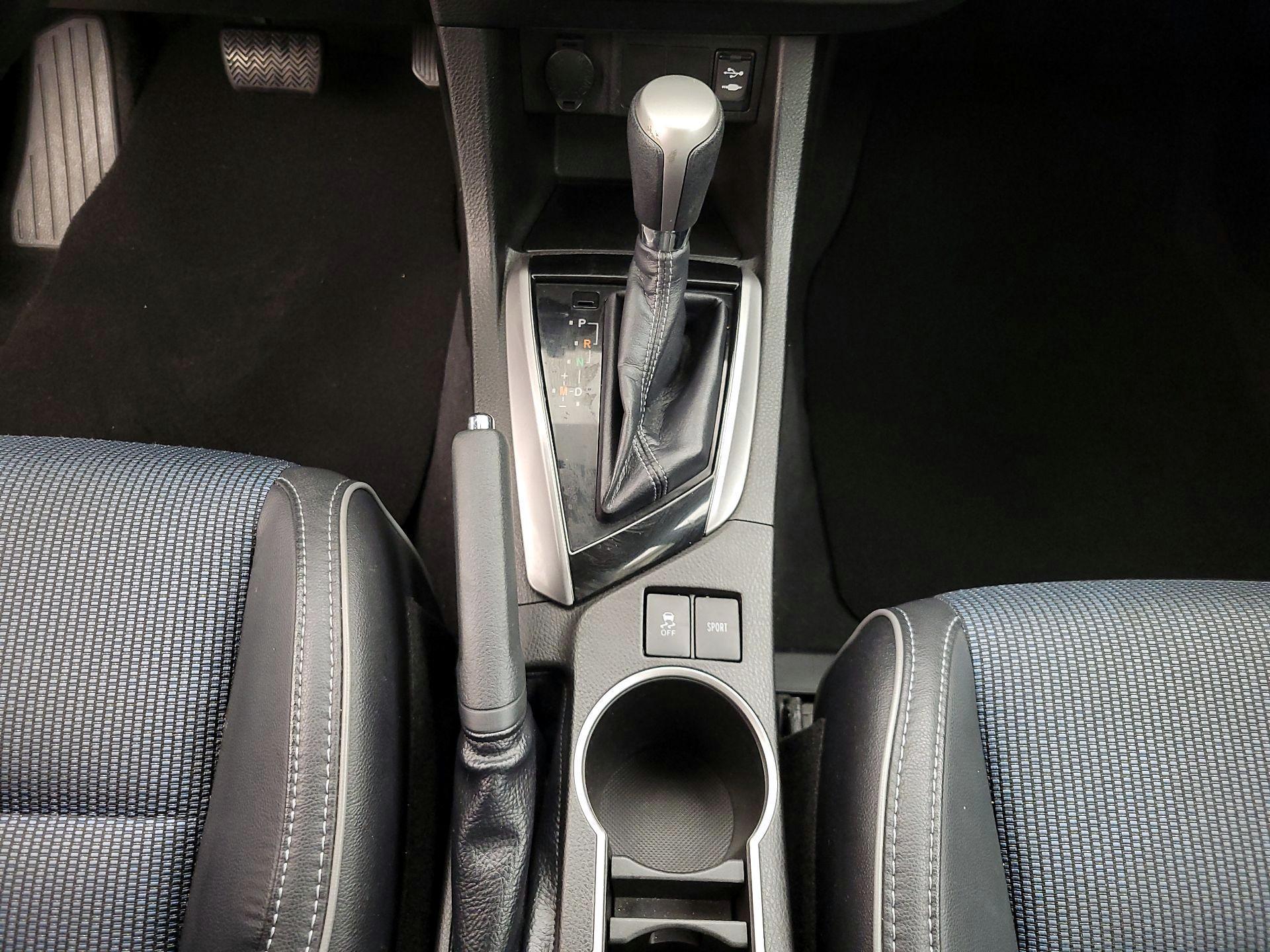 Thumbnail: 2015 Toyota Corolla - 17