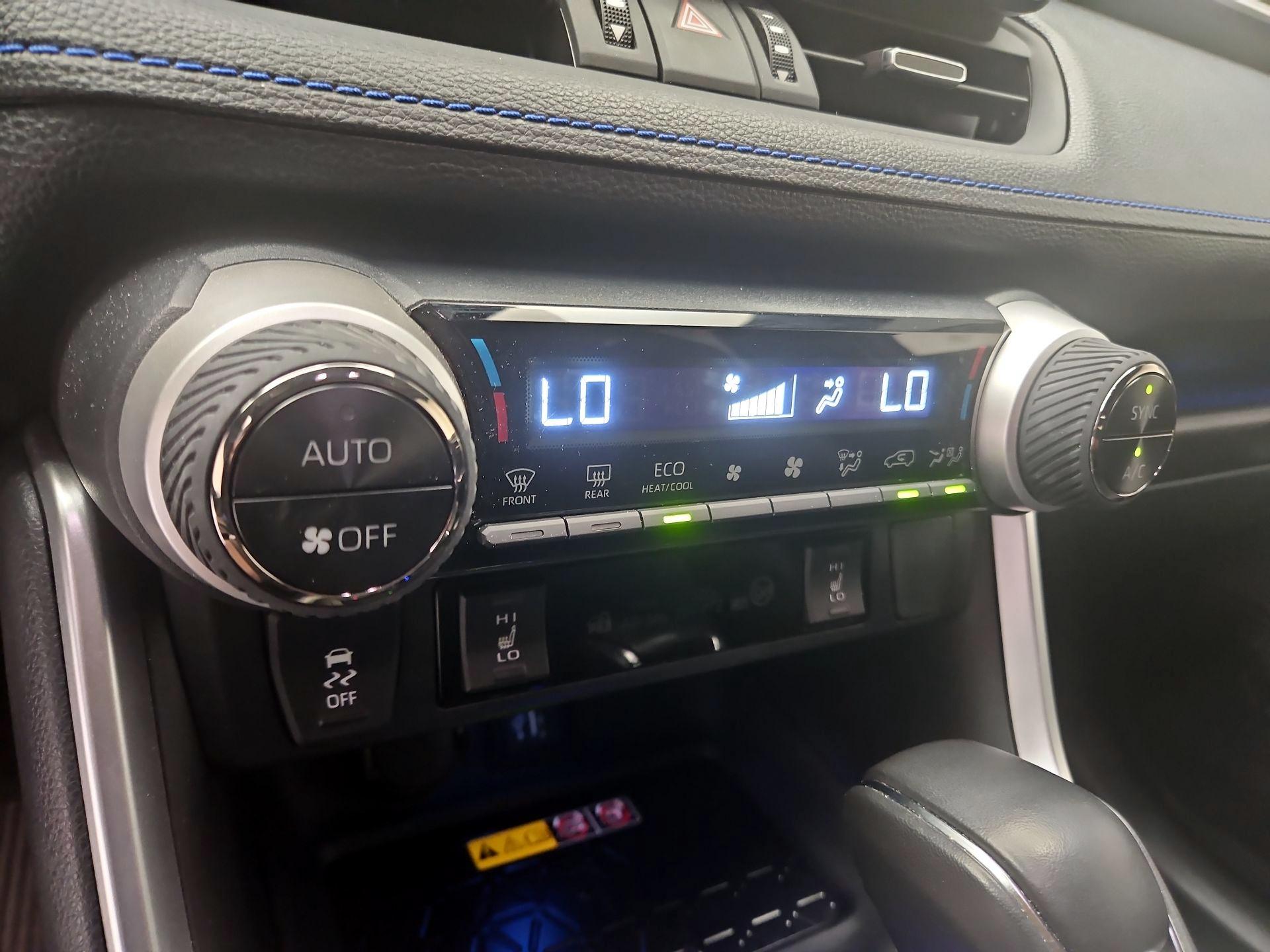 Thumbnail: 2025 Toyota RAV4 - 17