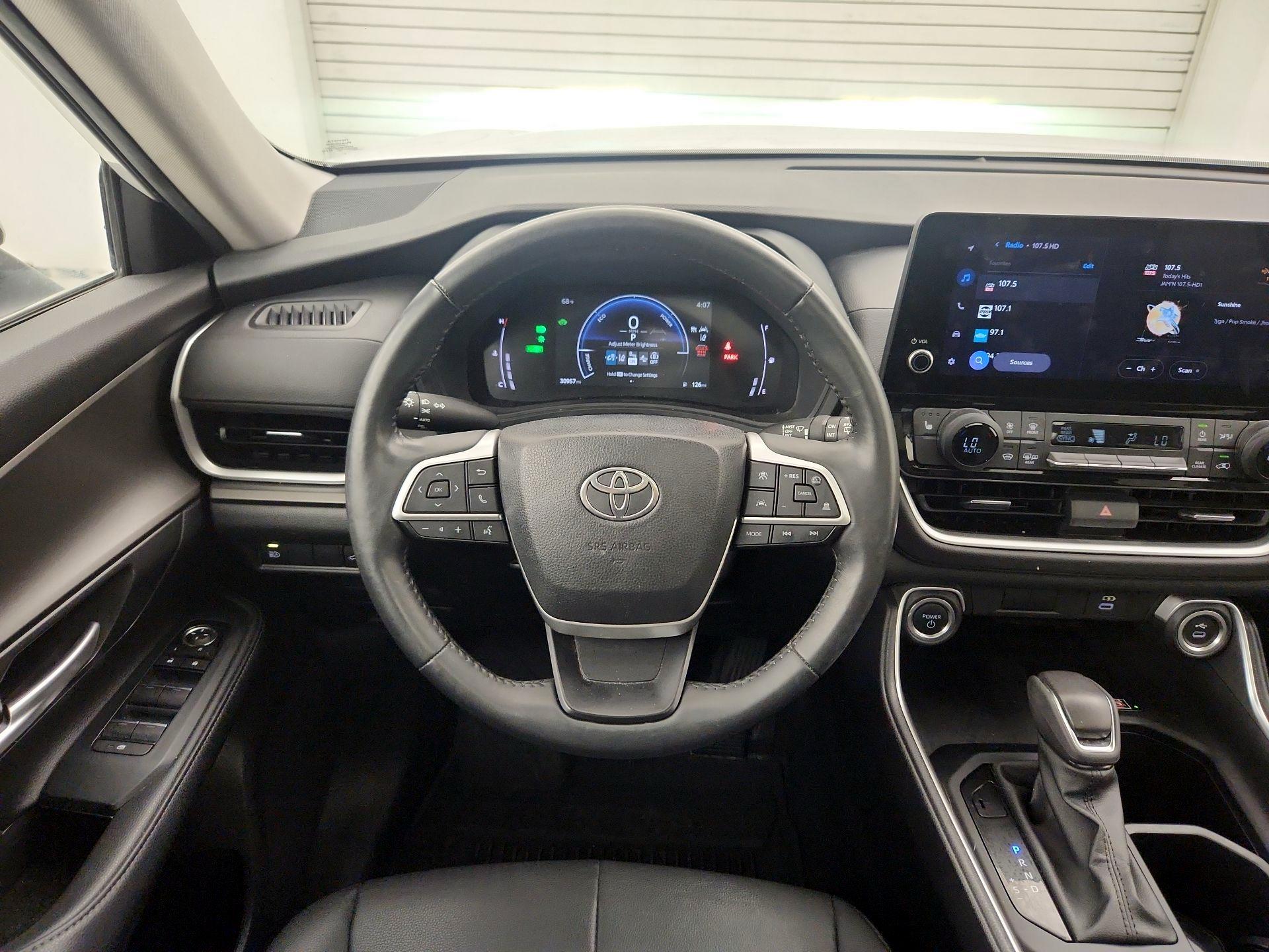 Thumbnail: 2024 Toyota Highlander - 10
