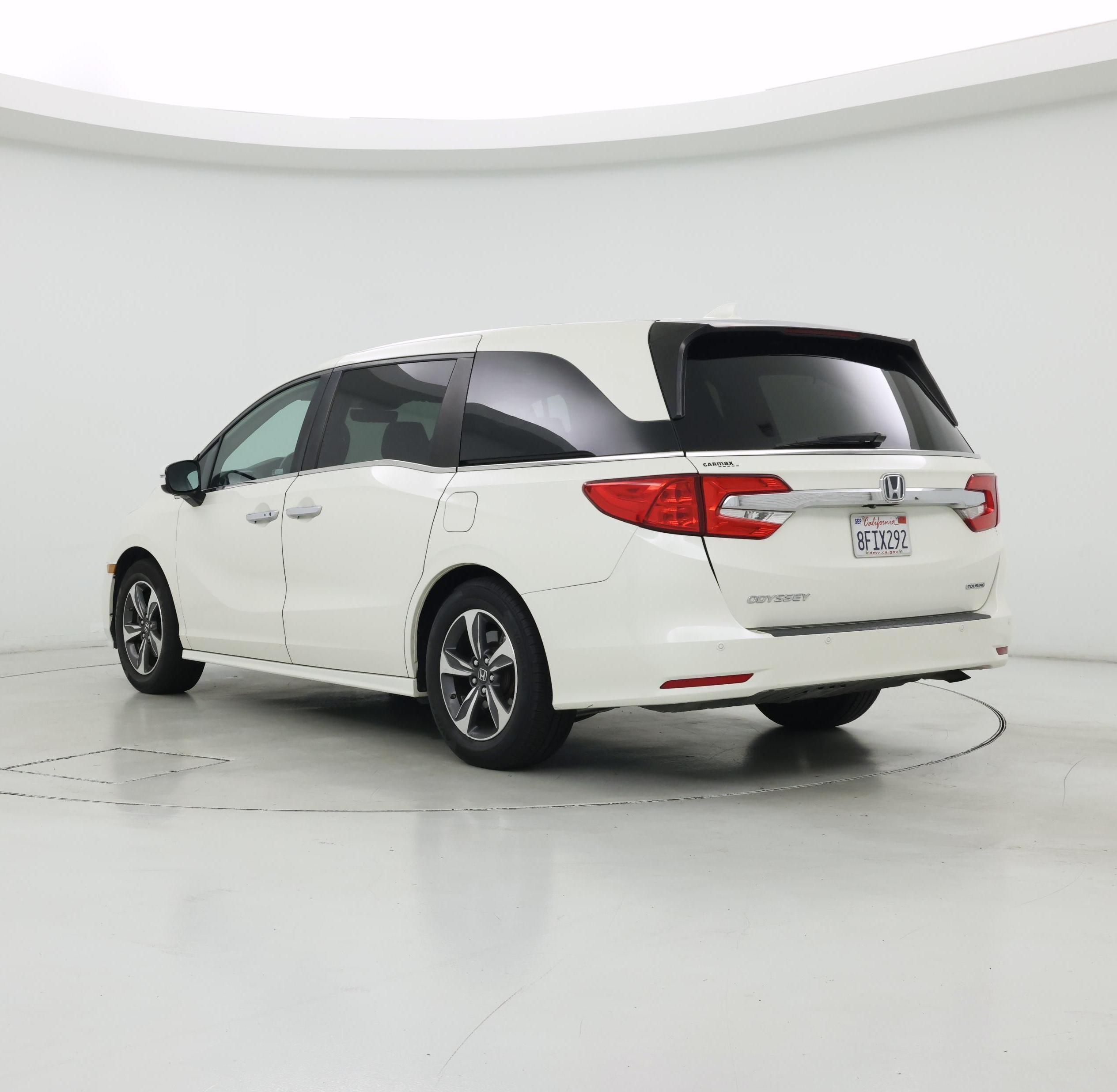 Thumbnail: 2019 Honda Odyssey - 2
