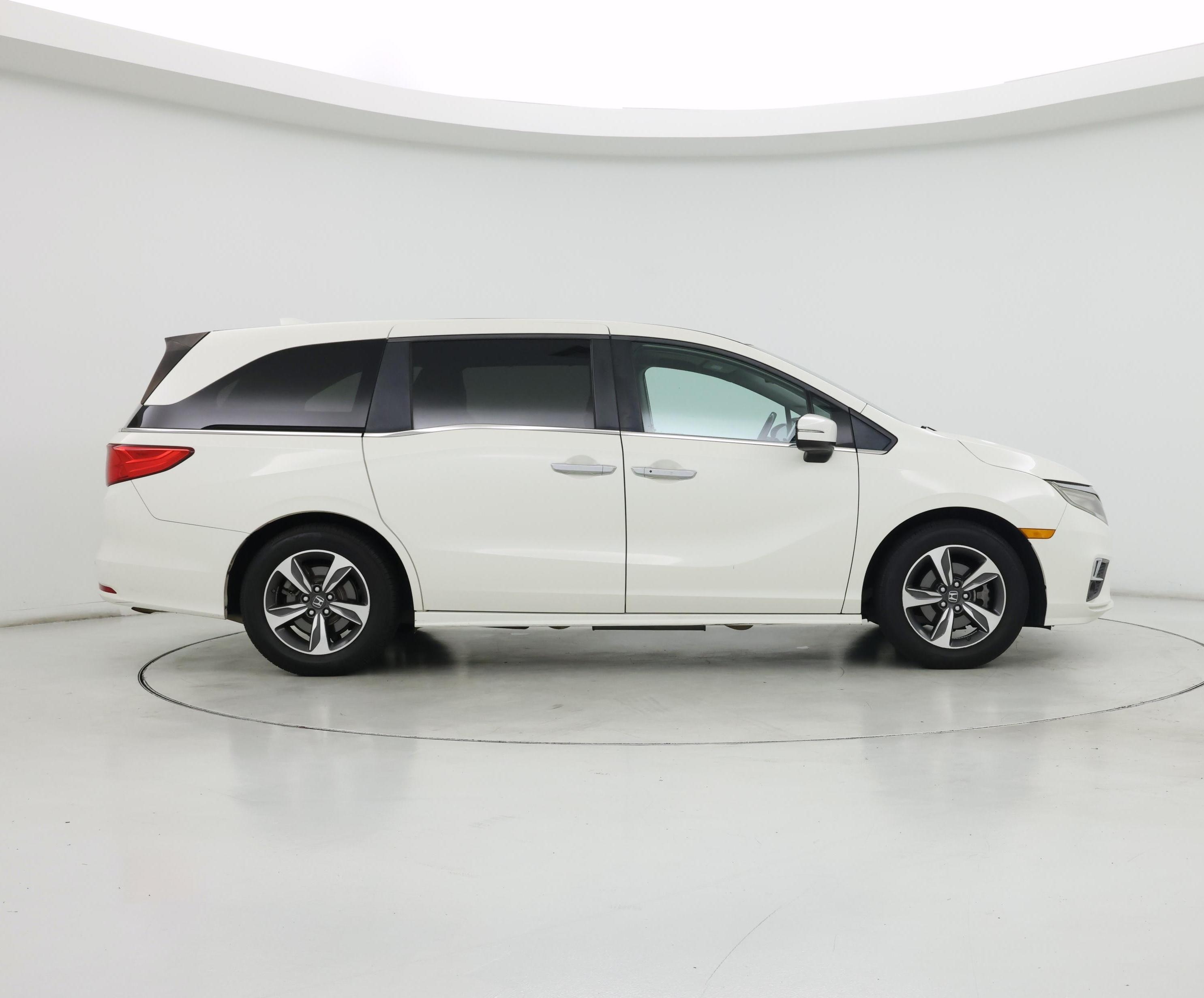 Thumbnail: 2019 Honda Odyssey - 7