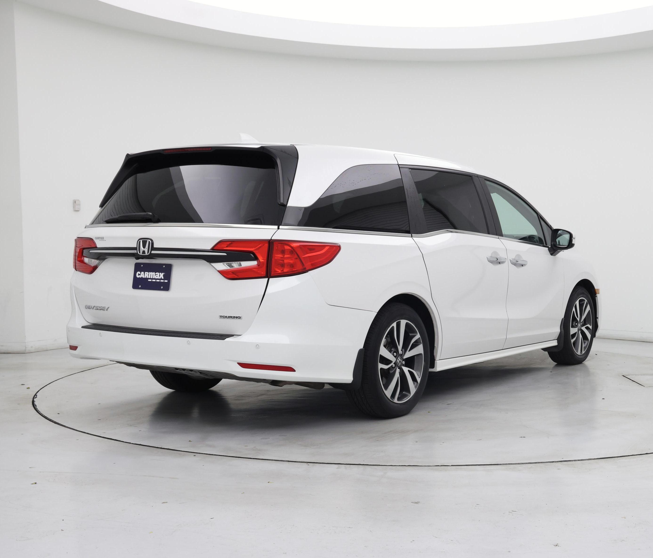 Thumbnail: 2023 Honda Odyssey - 8