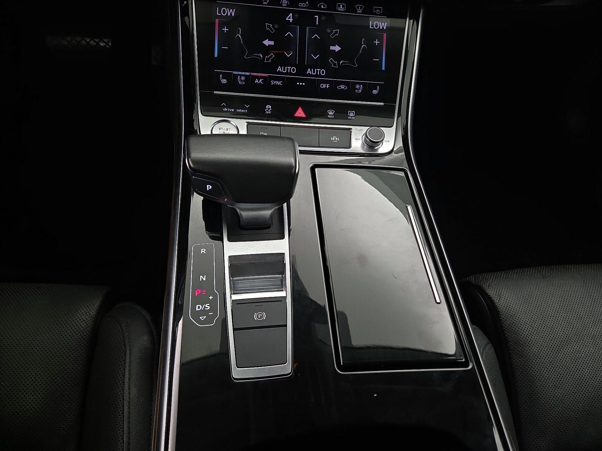 Thumbnail: 2019 Audi A8 - 18