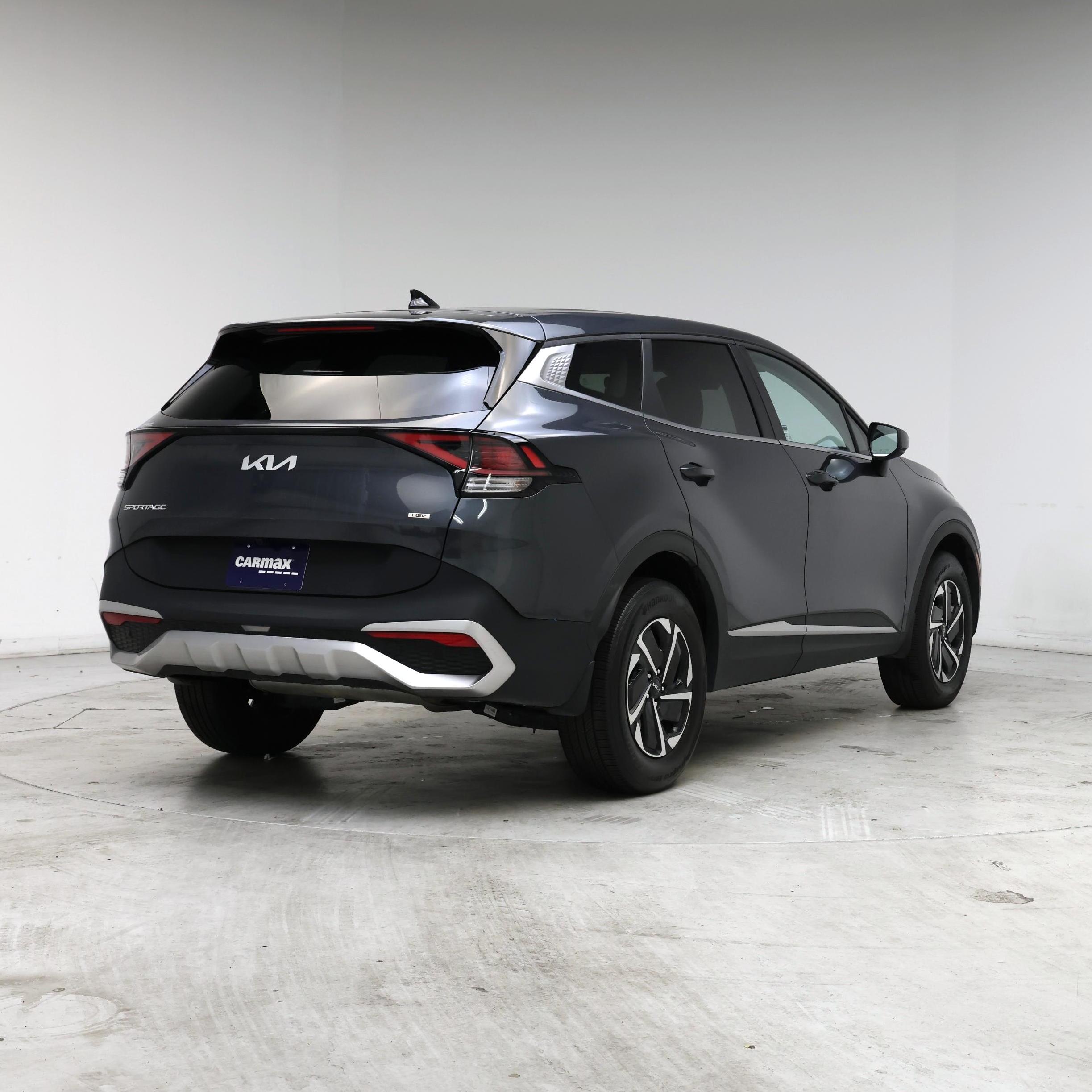 Thumbnail: 2023 Kia Sportage - 8