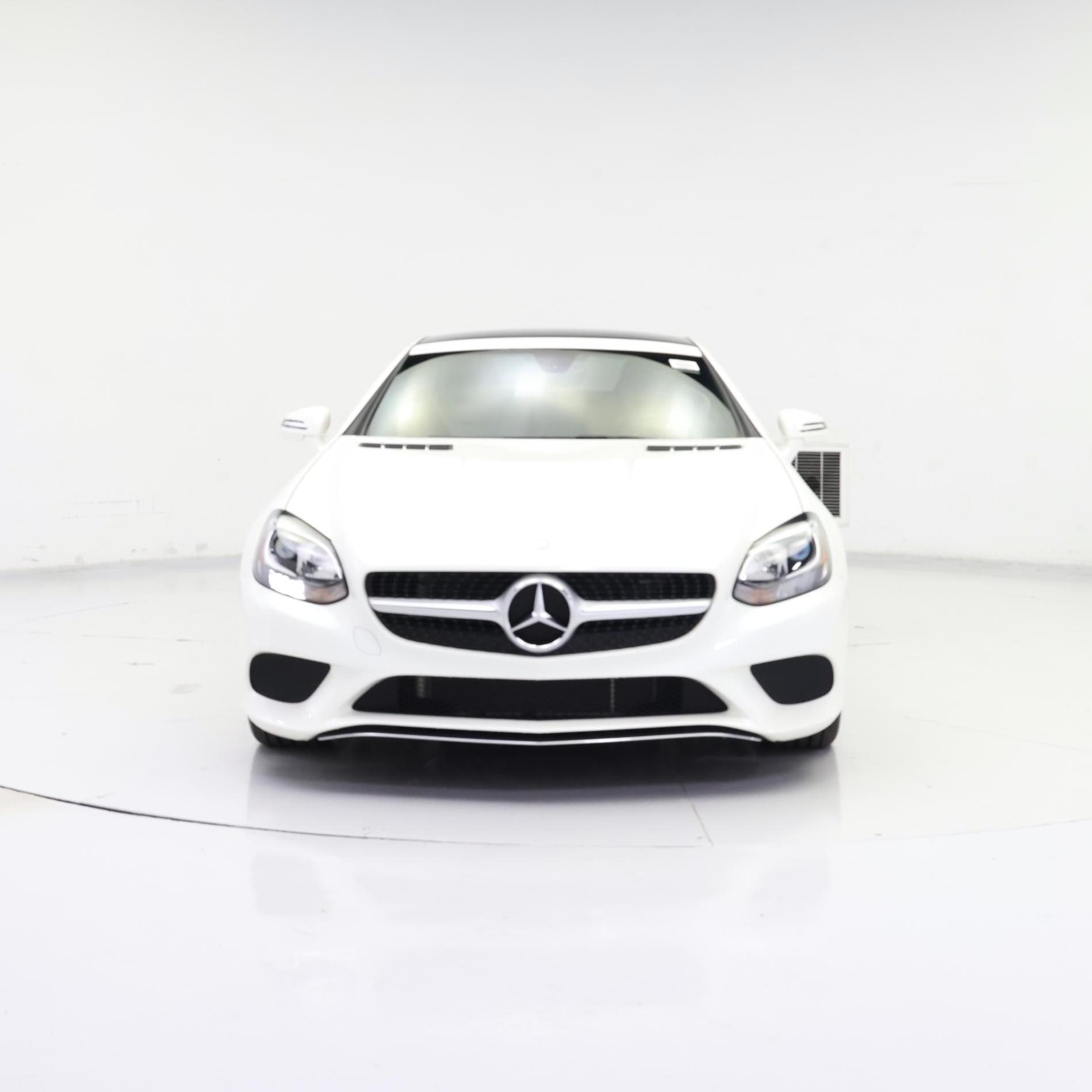 Thumbnail: 2017 Mercedes-Benz SLC - 5