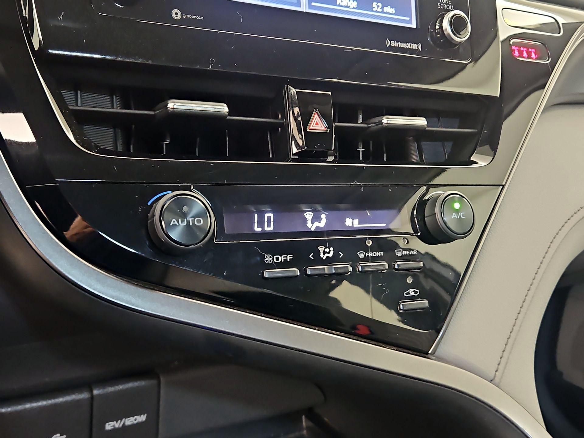 Thumbnail: 2021 Toyota Camry - 16
